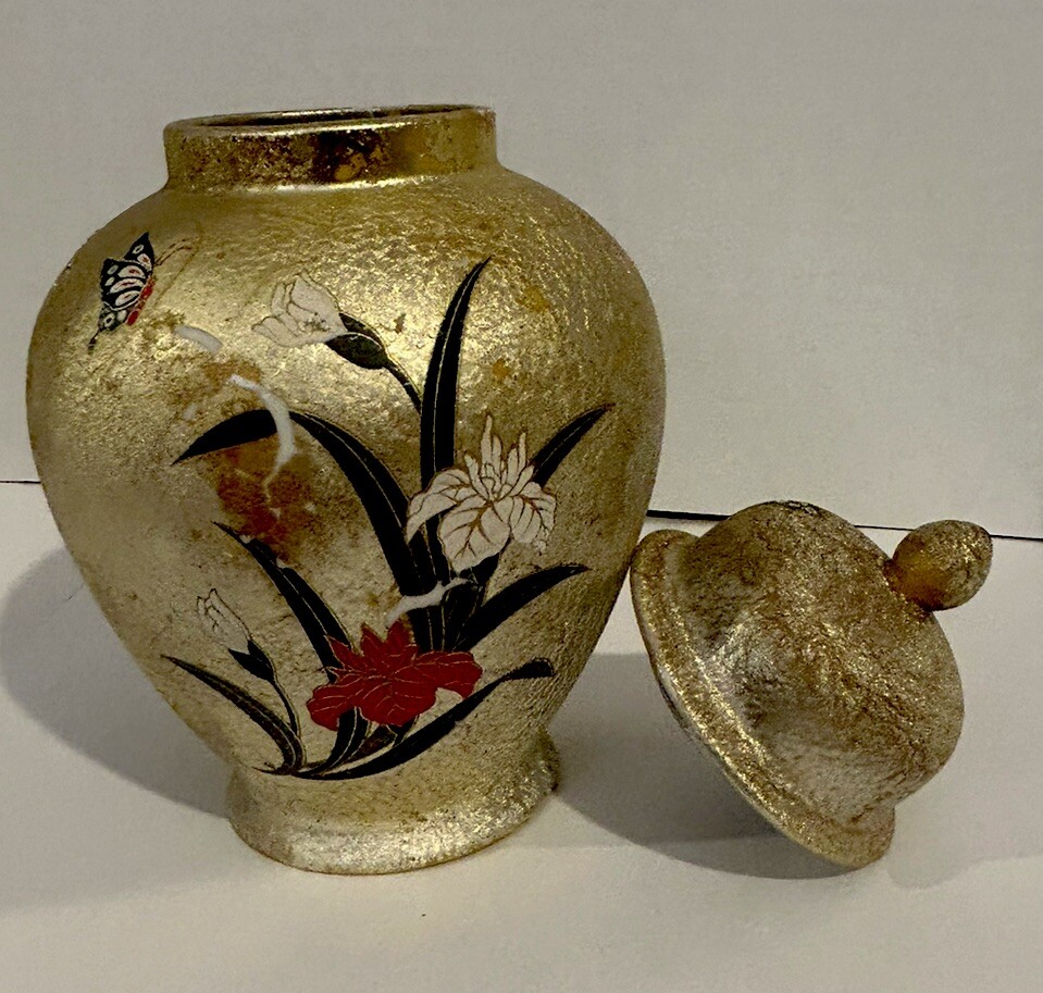 Small Ceramic Classic Gold Urn With Butterfly Detail For Pets Or Human Ashes