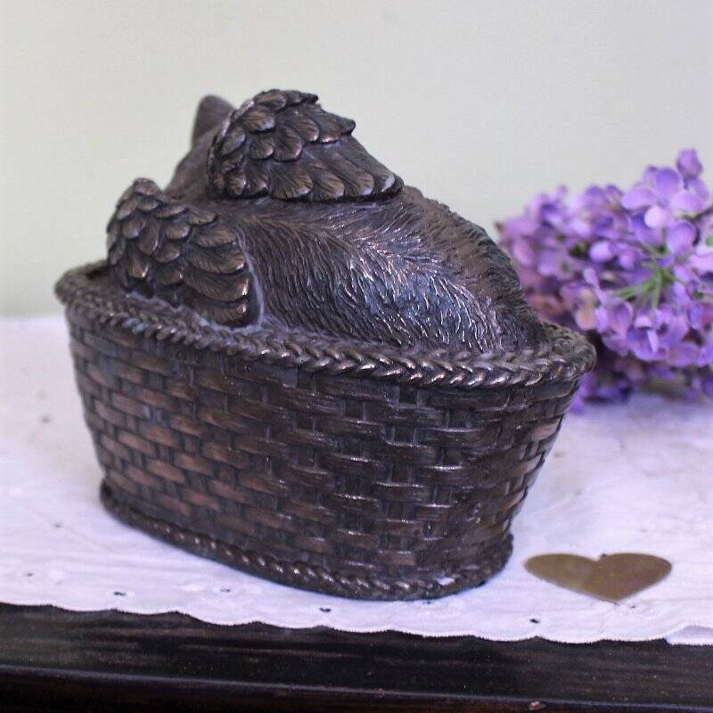 Kitty Memorial Urn Basket 6.5 inch Garden Statue Heart Tag Cat Pet