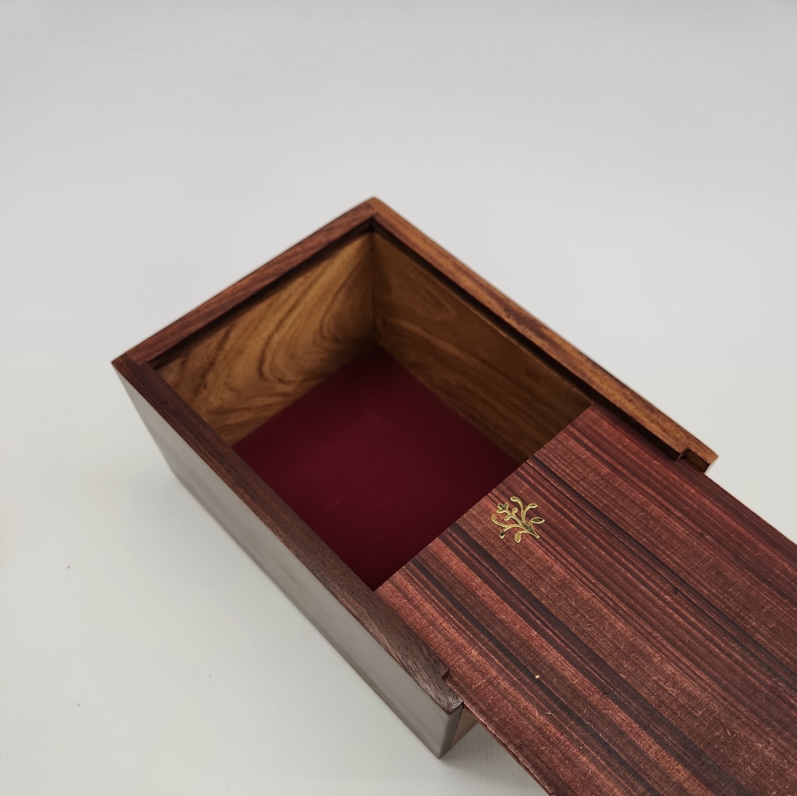 Cremation Urn For Ashes 9″ Carved Wooden Dog Cat pet Memorial Keepsake Box