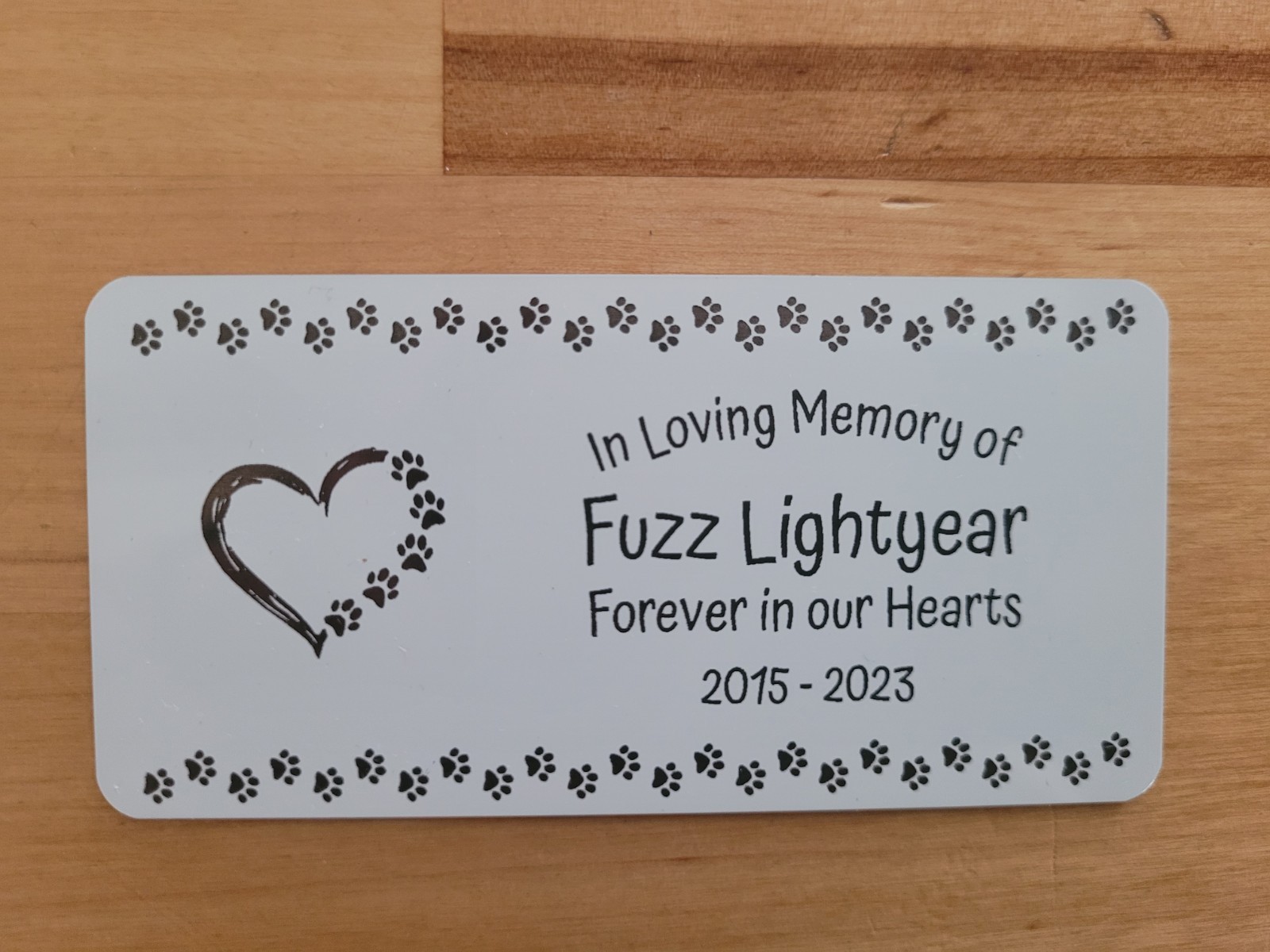 Pet Memorial Paw Print Plaque, 2″x4″ Aluminum, Cat Tribute, Rainbow Bridge