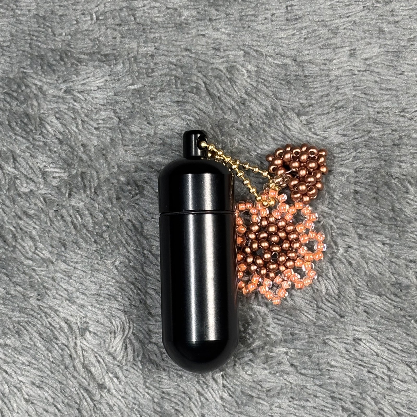 Cremation Ashes Keychain – Cremation Keepsake(wine-red flowers and wine-red hea)