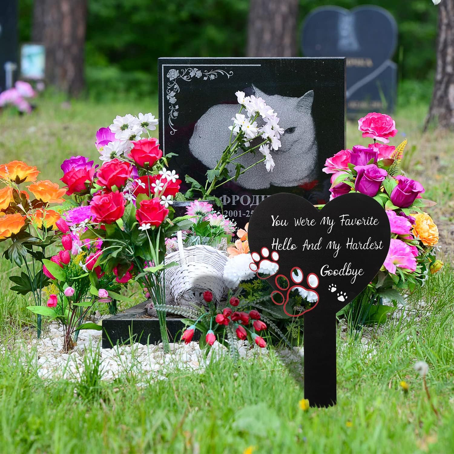 Pet Memorial Graves Markers for Dogs Cats, Pet Cemetery Headstones Decorations,