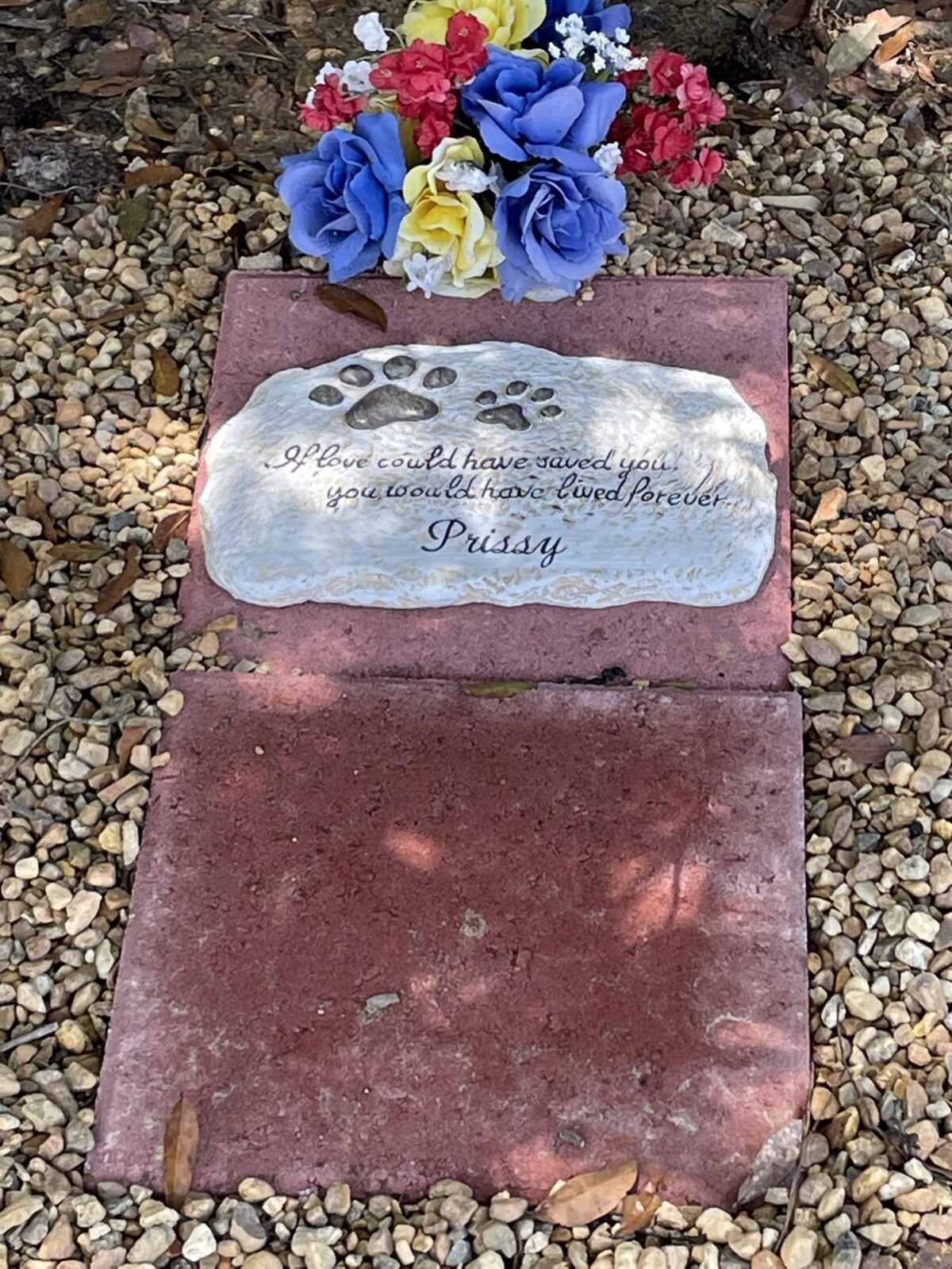 Pet Memorial Cemetery Stepping Stone PERSONALIZED Dog Cat Paw Print Grave Marker