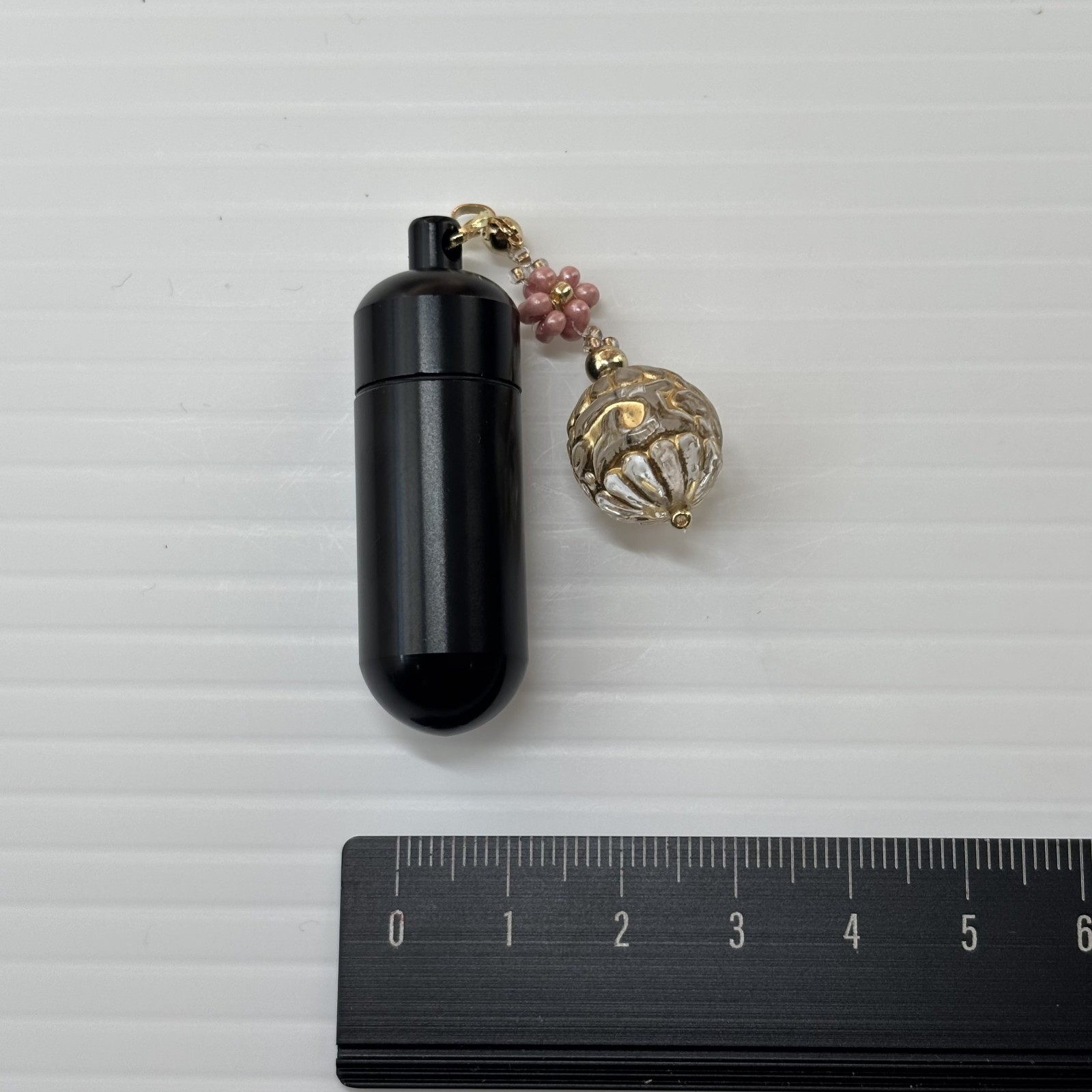 Cremation Ashes Keychain – Cremation Keepsake(pink flower and clear gold orb)