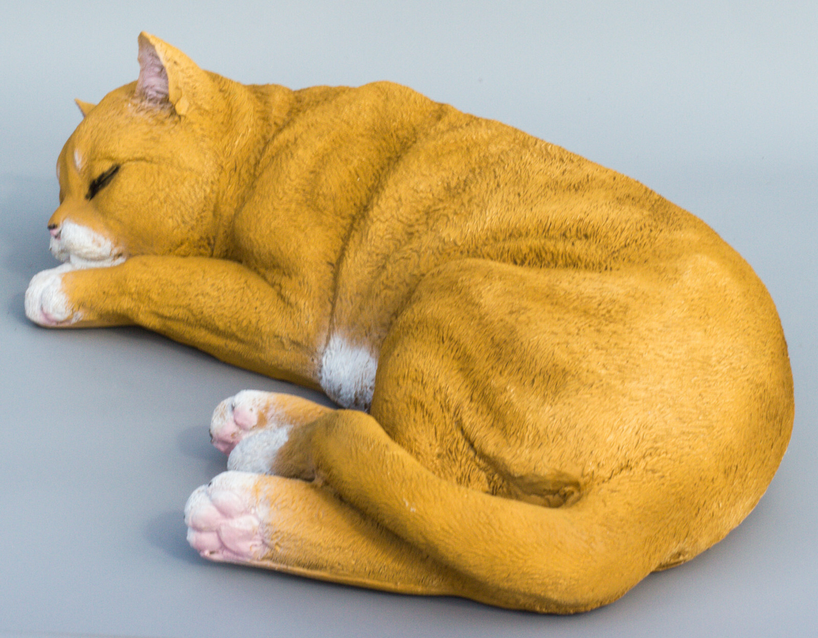 Sleeping Cat Memorial Statue Garden Large Pet Sculpture Grave Ornament Animals