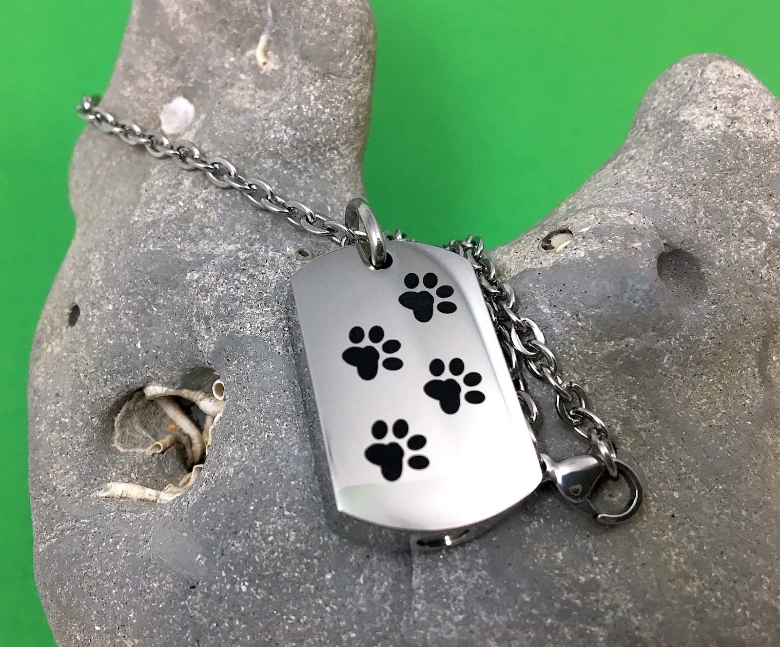 Man’s Pet Cremation Necklace Jewelry Pendant Urn 4 Ash Paw Print Dog Tag Cat Men