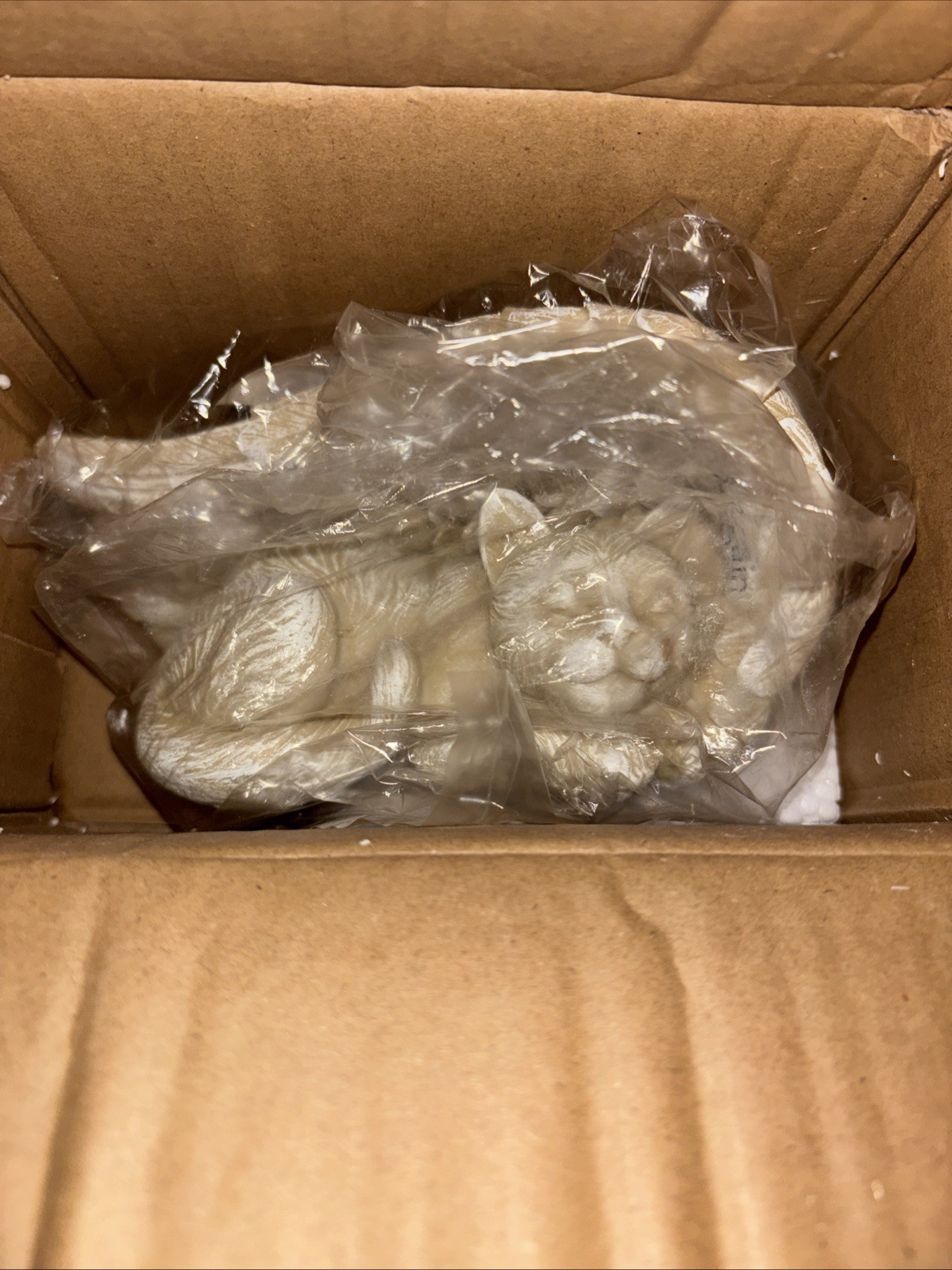 Loving Memory Collection 4″ Cat Peacefully Sleeping in Angel Wing Figurine NIB