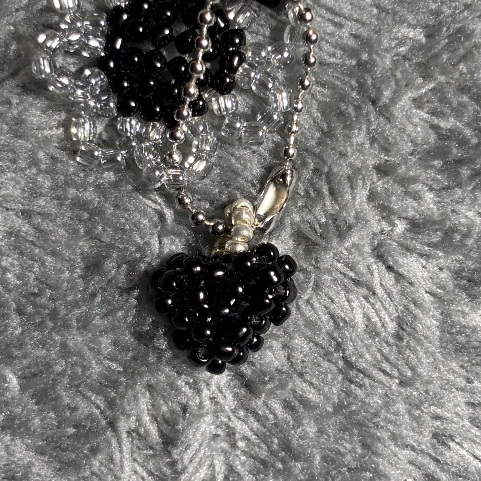 Cremation Ashes Keychain – Cremation Keepsake(black flower and black heart)