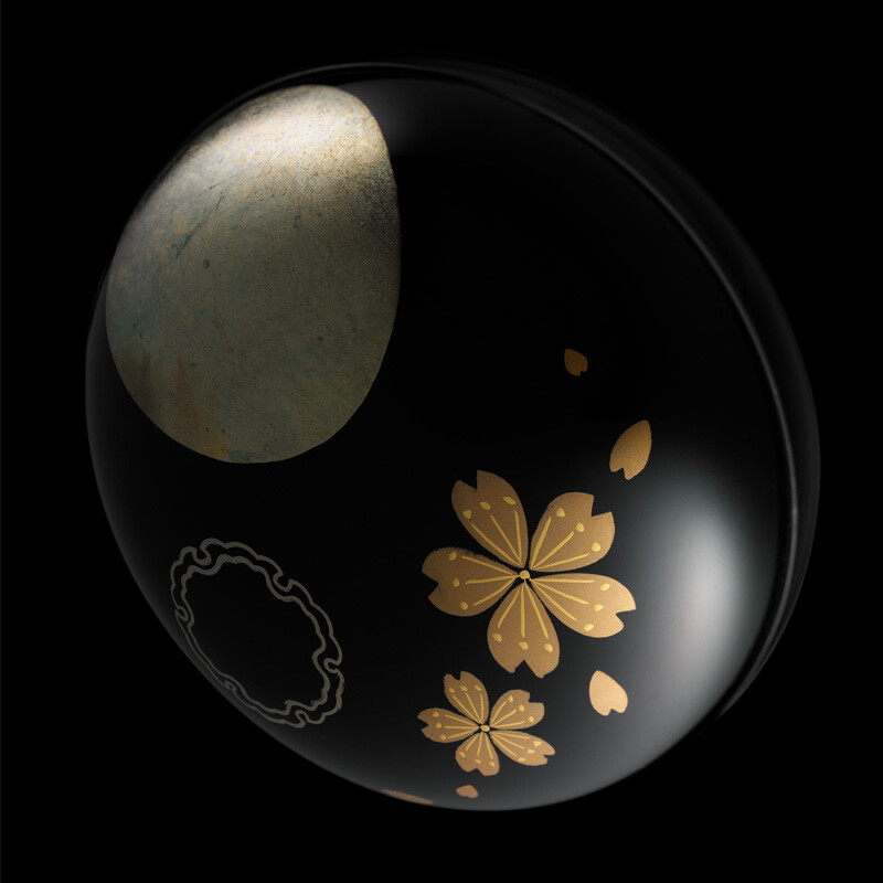 Makie AwaseSnow,Moon,and Flowers Small Keepsake Urn for Human Ashes Lacquer deco