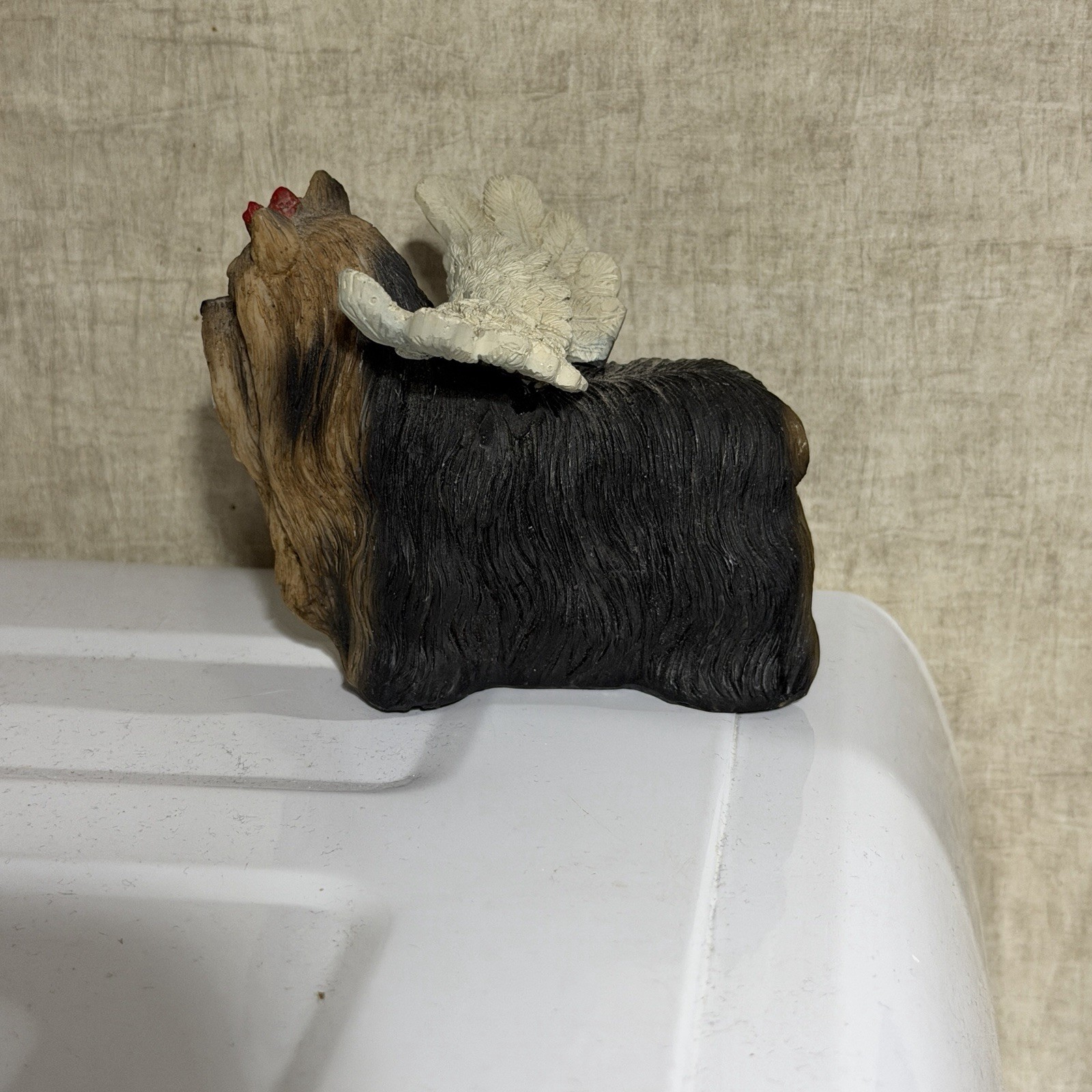 Memorial Statue Figurine Memory Pet Angel Wings Grave Marker Yorkshire terrier