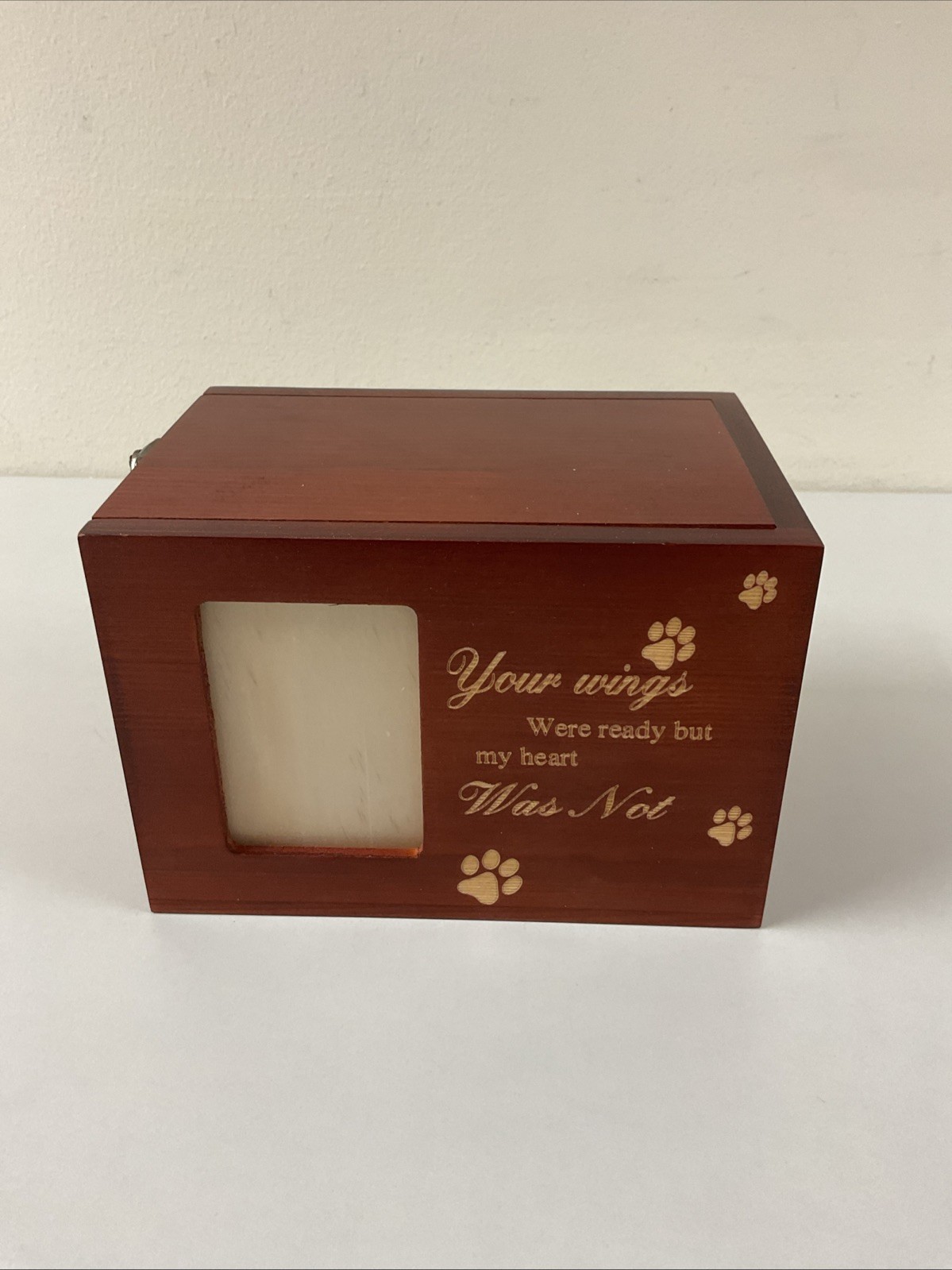 Wooden Pet Memorial Picture Frame Display (Comes w Bracelet & Keychain) G94