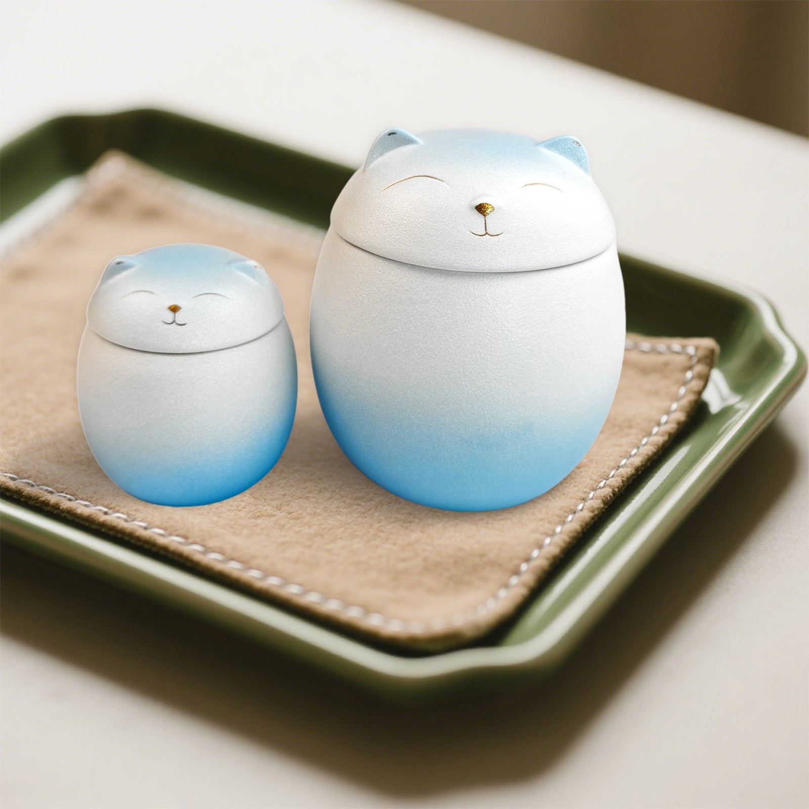 Smiley Cat Shaped Pet Urn For Small Dog And Cat Ashes(Blue-White Gradient,M)