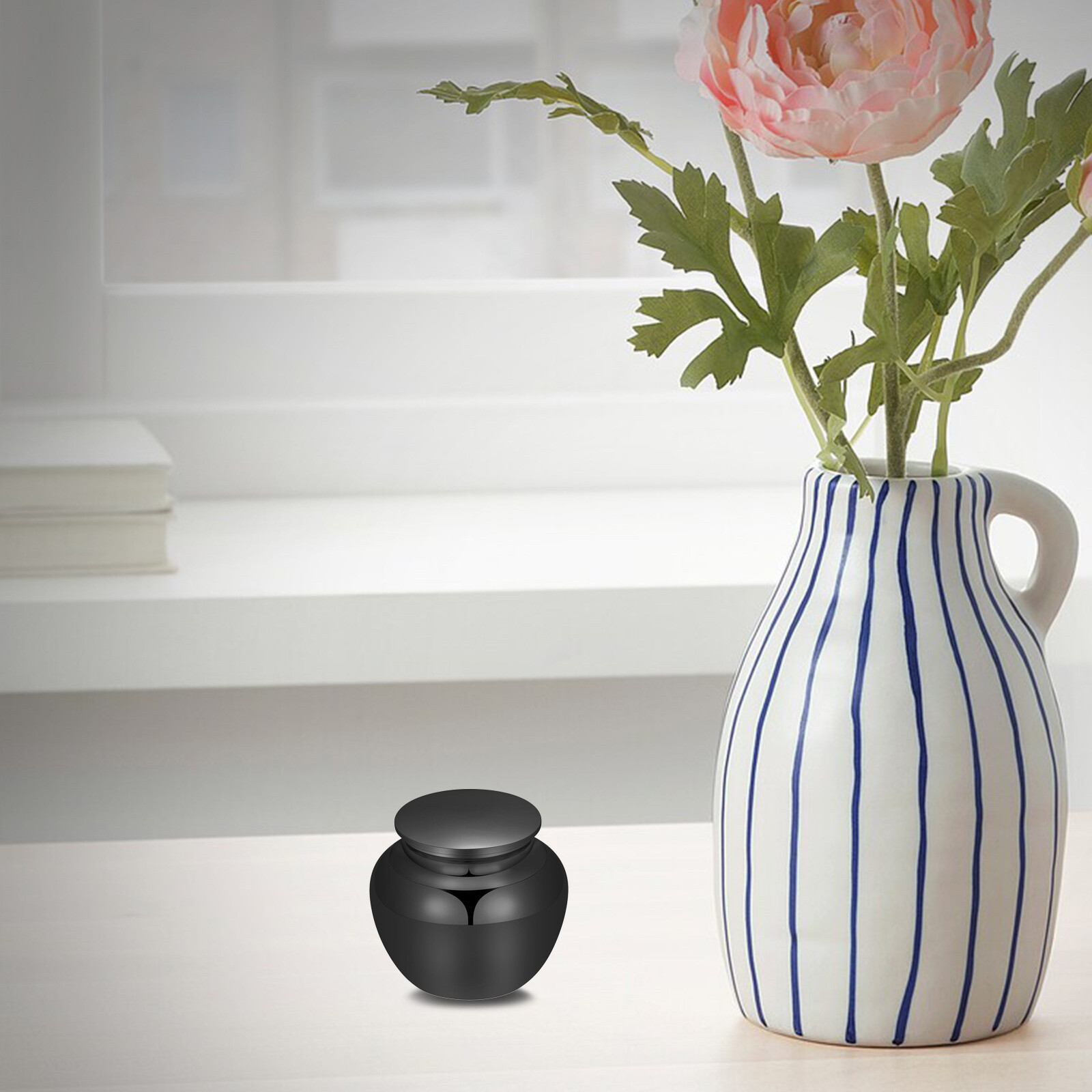 Small Keepsake Urns for Human Ashes 40*43 MM Memorial Cremation Urns for Ashes