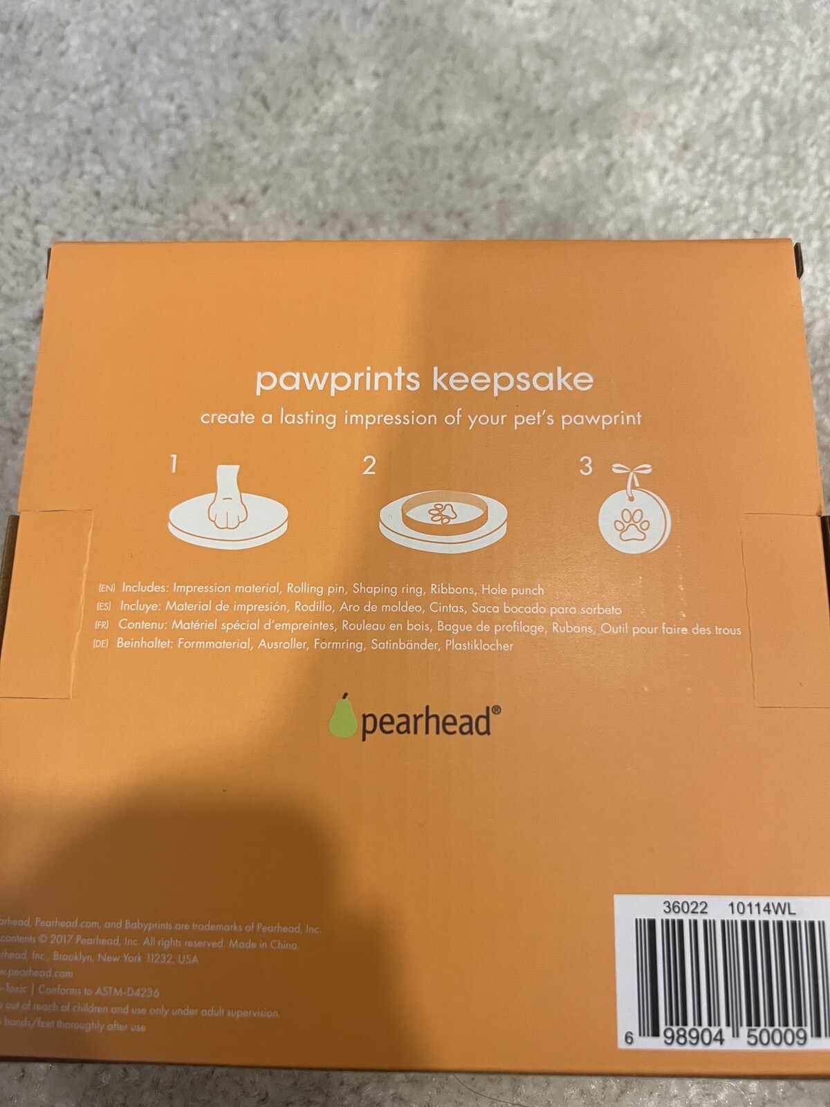 Pearhead Pet DIY Pawprints Keepsake Kit for Dogs Or Cats Pawprint Ornament