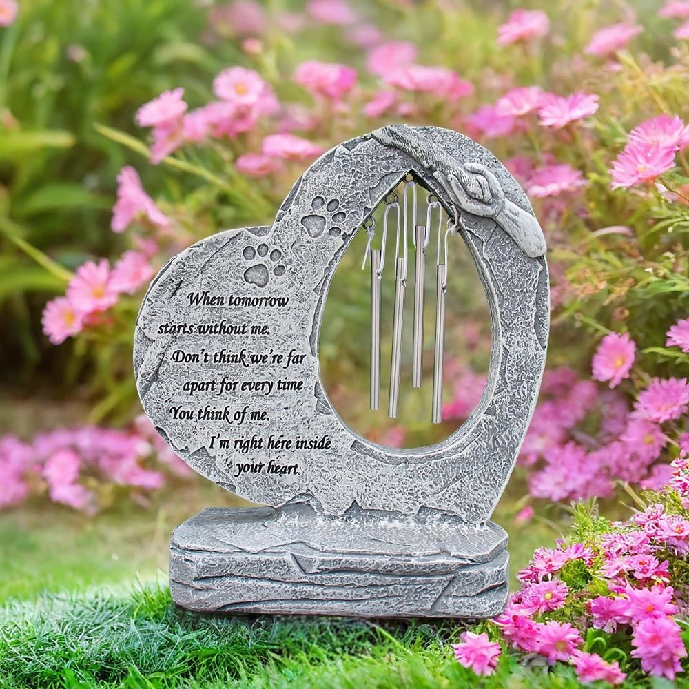 Heart Pet Memorial Stones for Dogs with Wind Chimes, Paw Prints Headstones Gr…