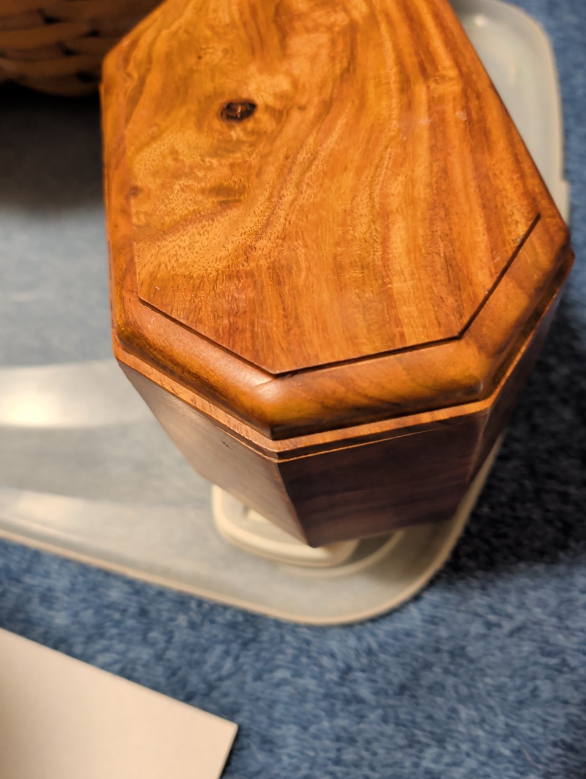 Pet Cremation Urn for Ashes – Medium Sized Dog Cat Pet Urn. 8 X 5 X 4nch Wooden