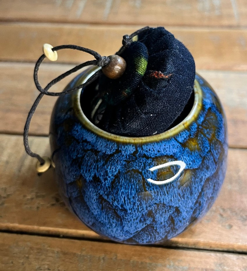 Pet Urn Bone Ash Cremains Ceramic Resting Place for your pet