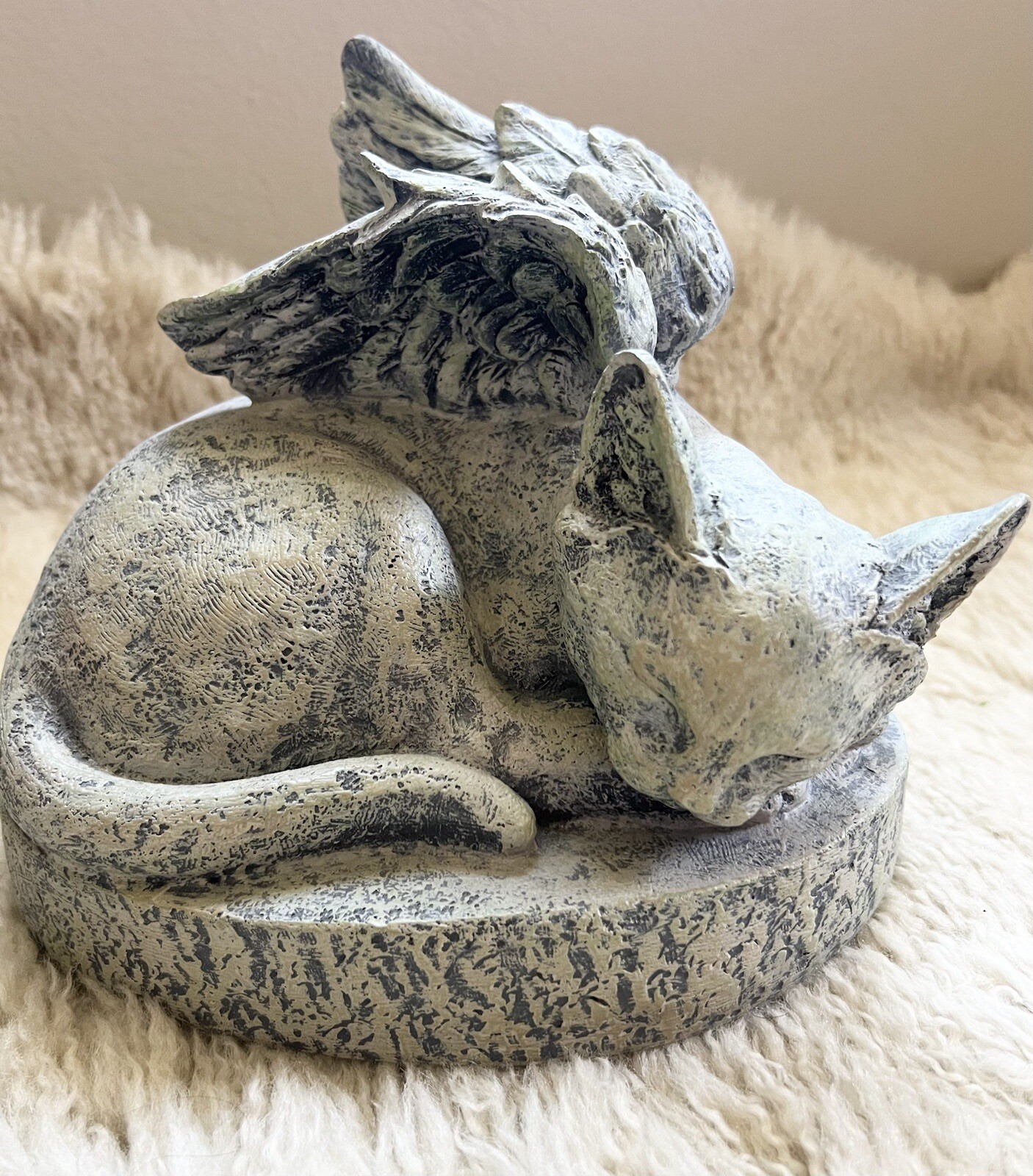 Sleeping Cat Angel with Wings Memorial Statue Plague Marker Figurine Pet Memory