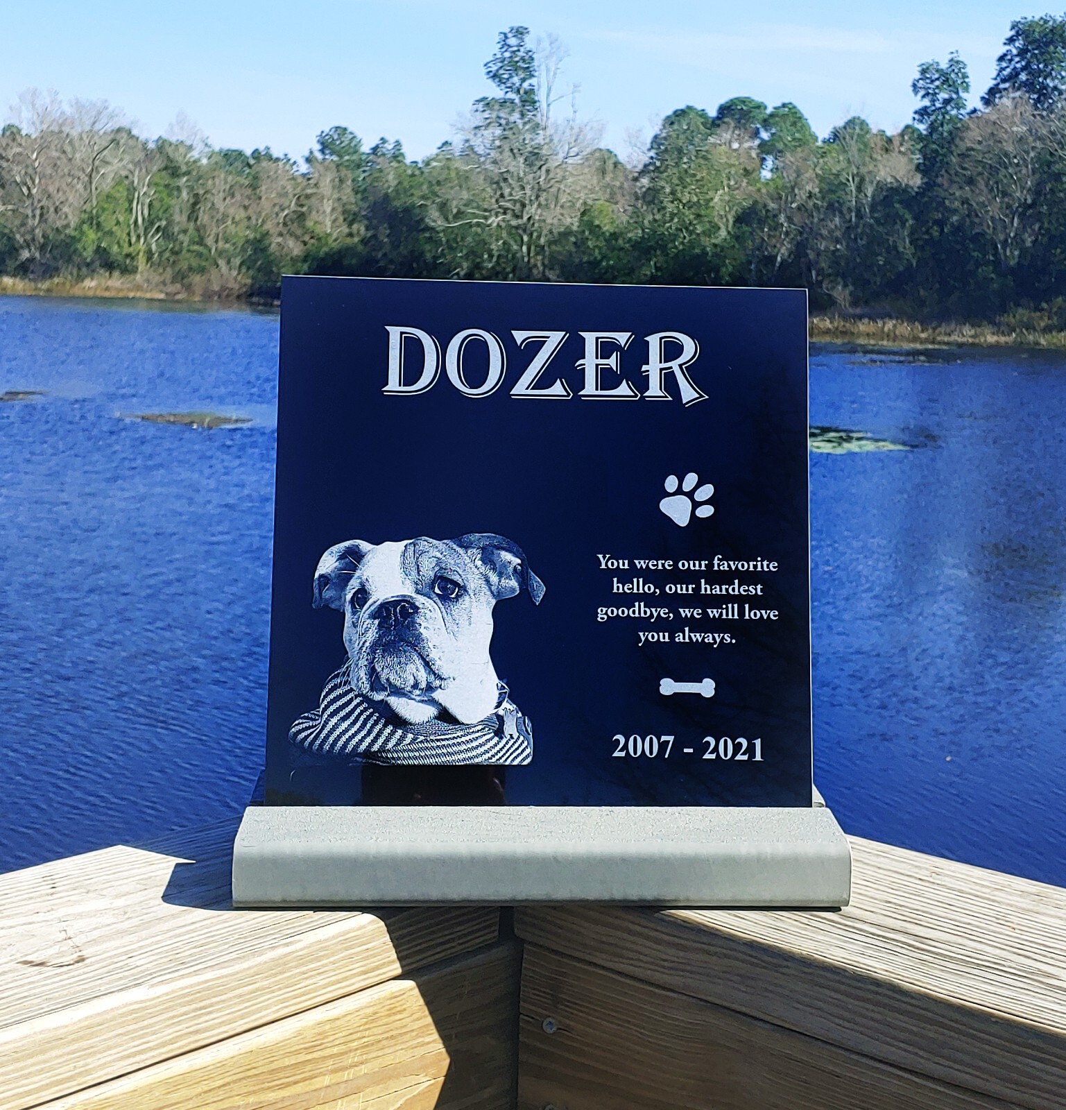 Tombstone Paw Print Pet Memorial Stone Gravestone Picture Grave Garden Dog Puppy