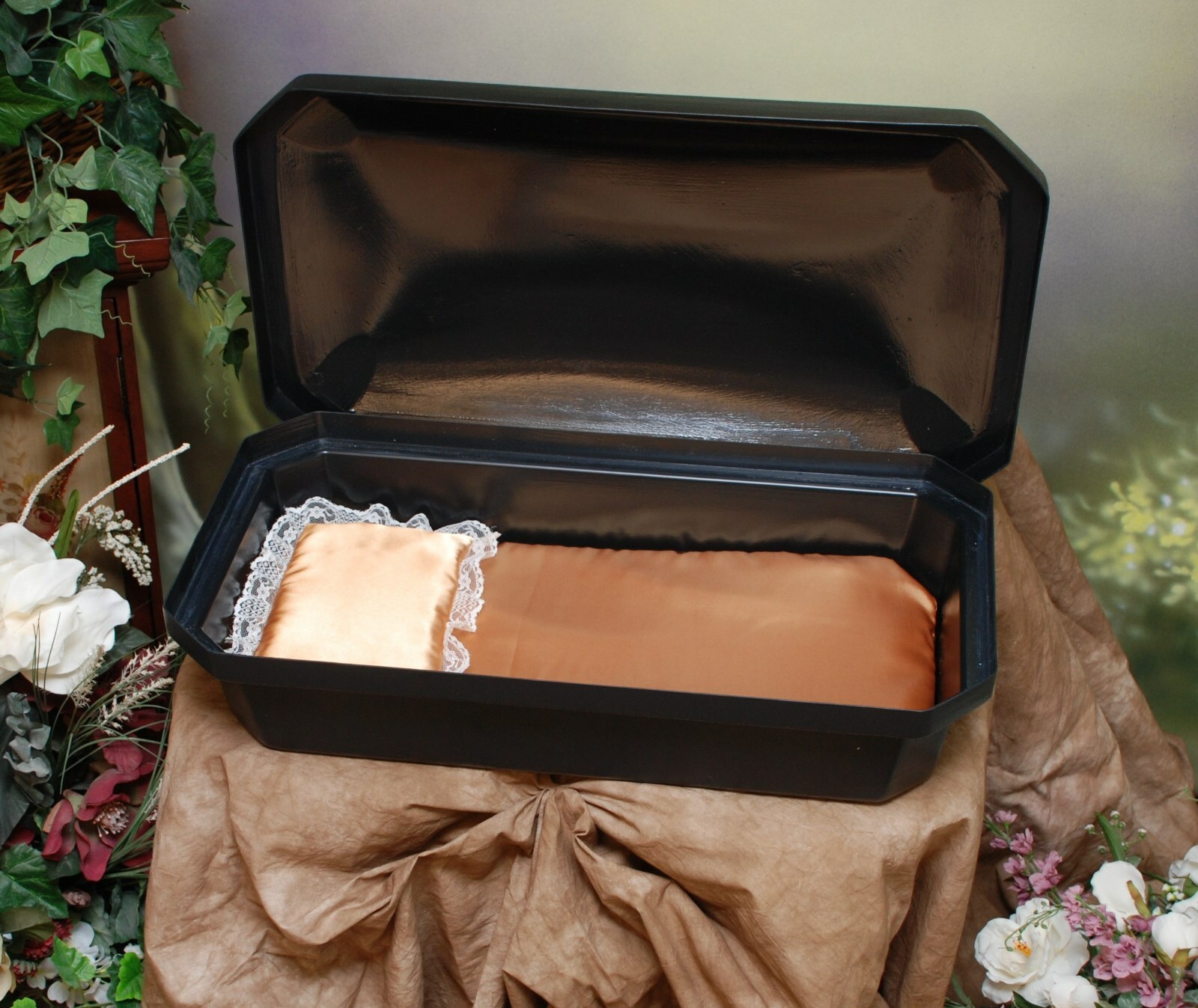 Newnak’s- Small 18″ Standard Pet Casket Black/Gold
