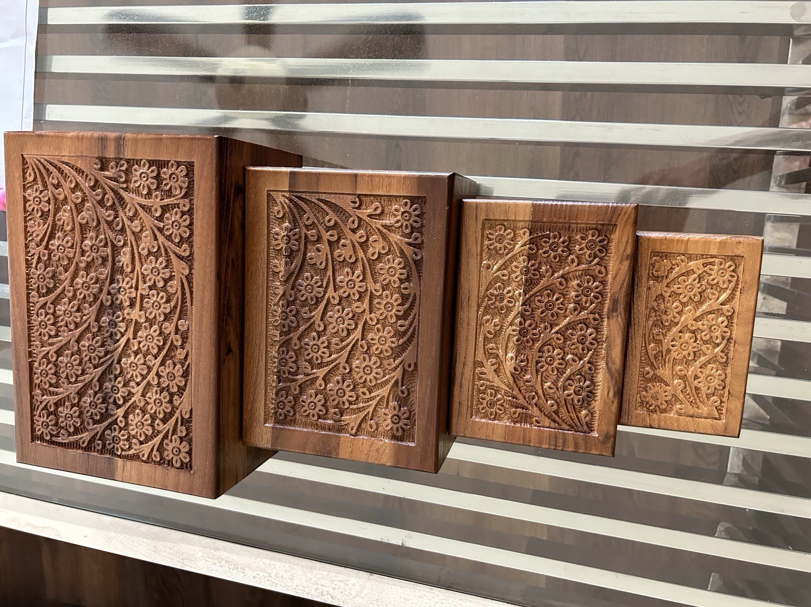Wooden Tree of Life Cremation Keepsake / Urn Box For Pet Ashes 7.5″×5.5″×3.5″
