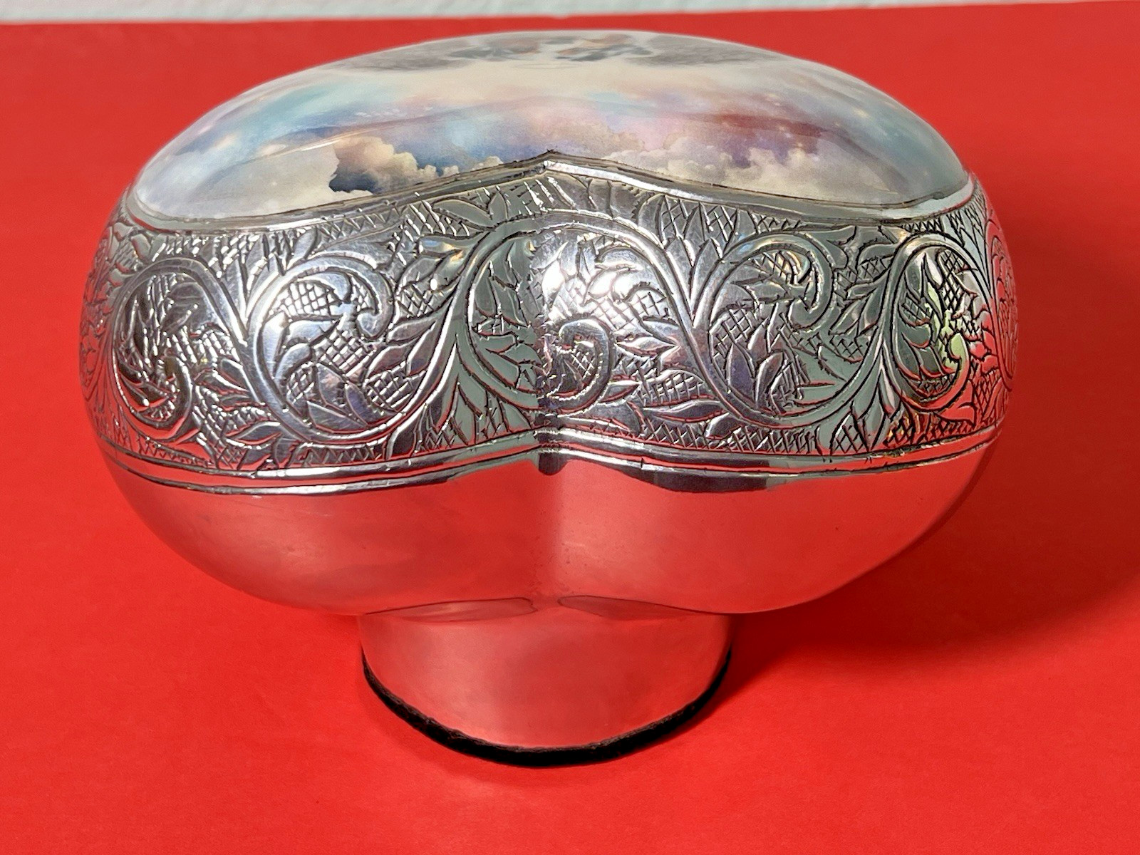 Australian Shepherd Memorial Dog Funeral Urn w/Silver Color Hand Etched Border