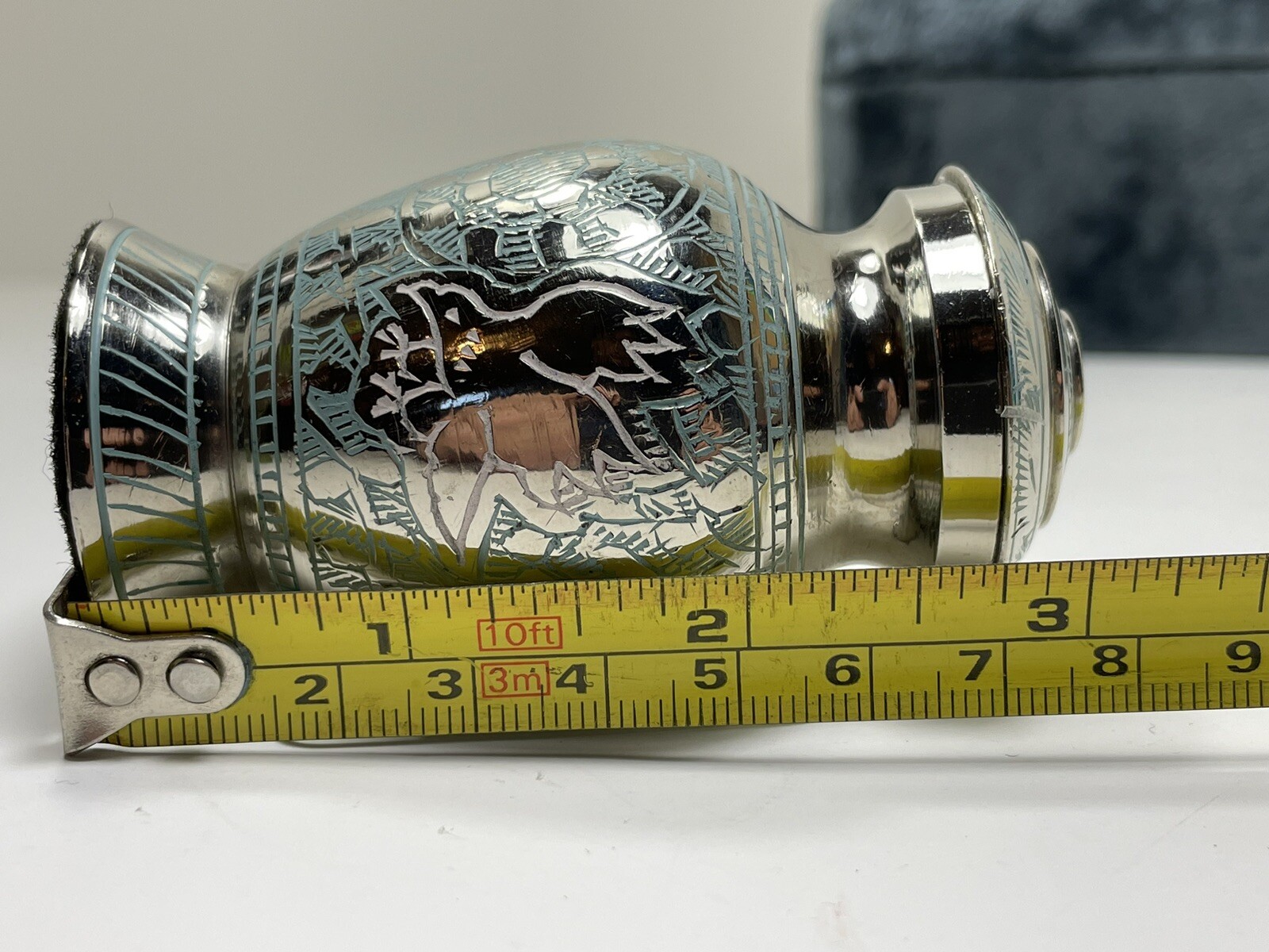 Elegante Brass 3 inch tall urn Engraved Eagle w/ Heart Shape Box