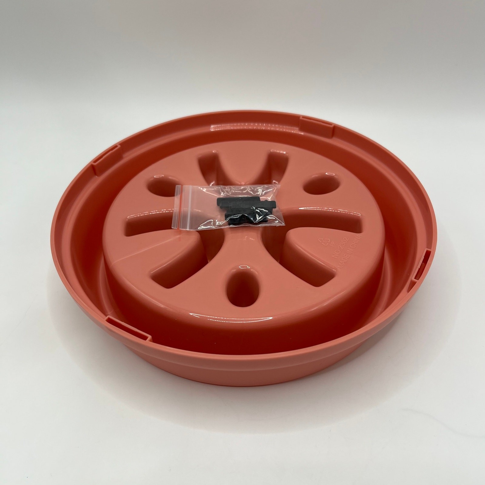 Pet Round Slow Feeder Bowl, Silicone Licking Mat, Anti-Slip & Anti-Tip