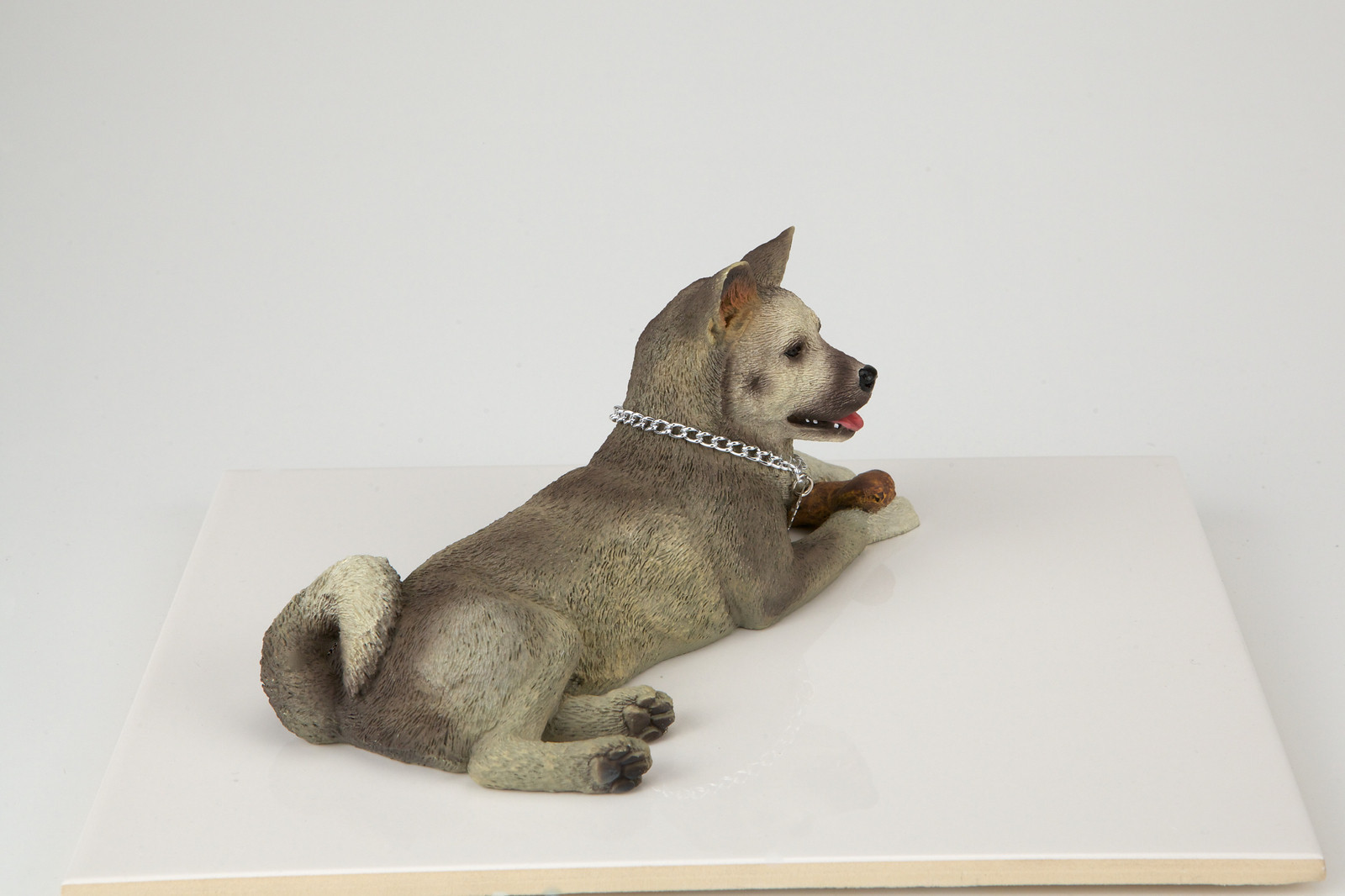 Akita Gray Pet Funeral Cremation Urn Available in 3 Different Colors & 4 Sizes