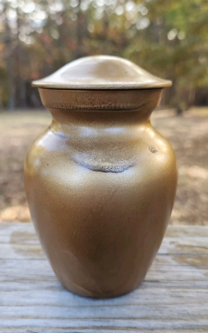 Memorial Pet Urns Small Dog/Cat Ashes Gold Drip Small 5″T 3.5″W