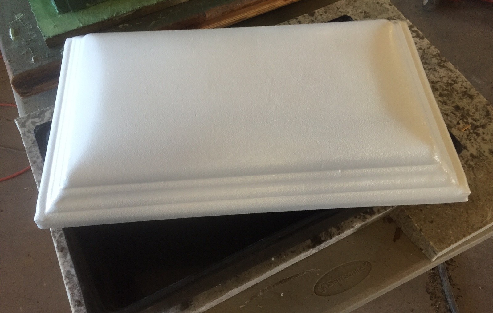 White Top And Back Bottom. 16″ long Pet Coffin/Casket/Urn Losing a pet is like