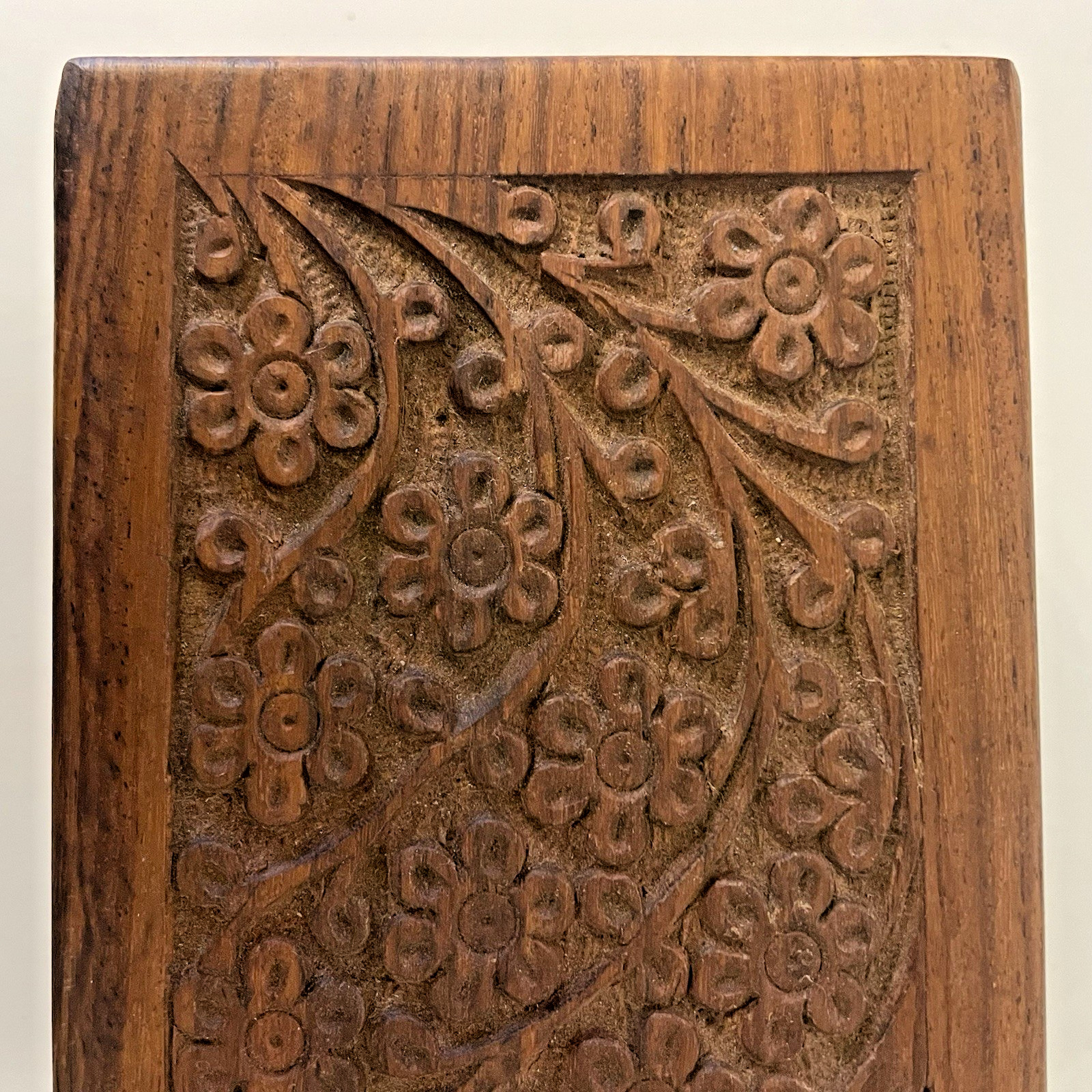 Handcrafted Memorial Pet Urn for Ashes Engraved Tree of Life Pets Up To 85lbs