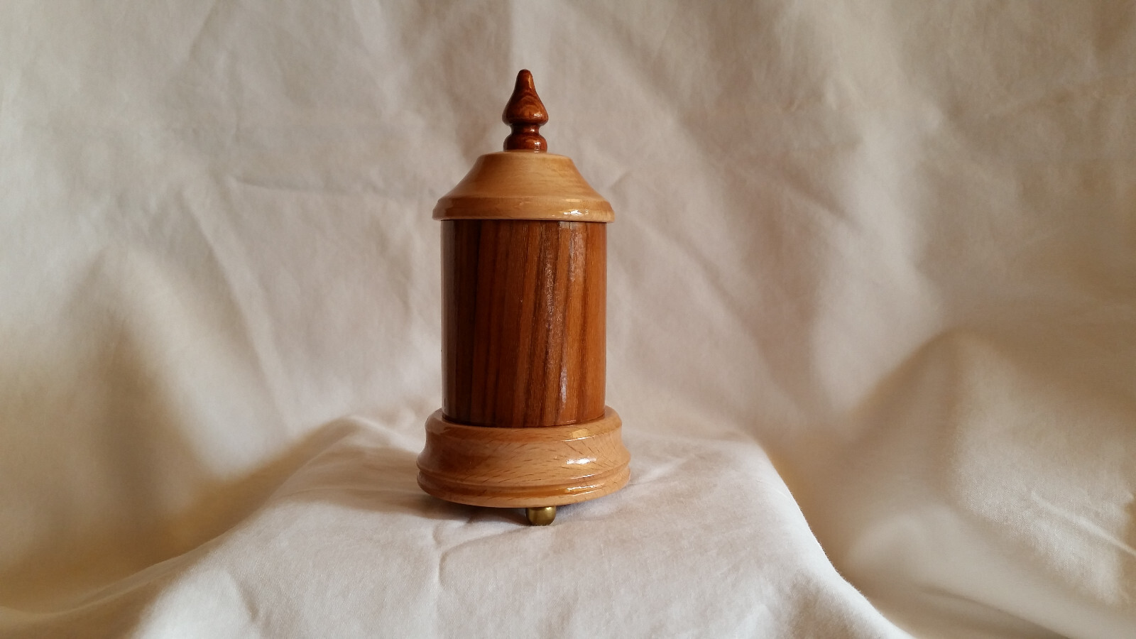Mini Turned Wood Pet Sharing Companion Keepsake Cremation Memorial Urn 5 Lbs