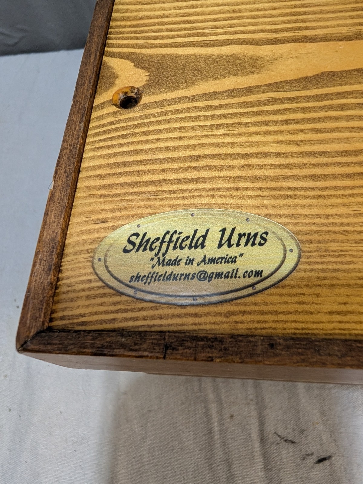 New Fine Sheffield Urns Wood Dog Pet Cremation Urn Box Made in USA 7×5.5×4.5″
