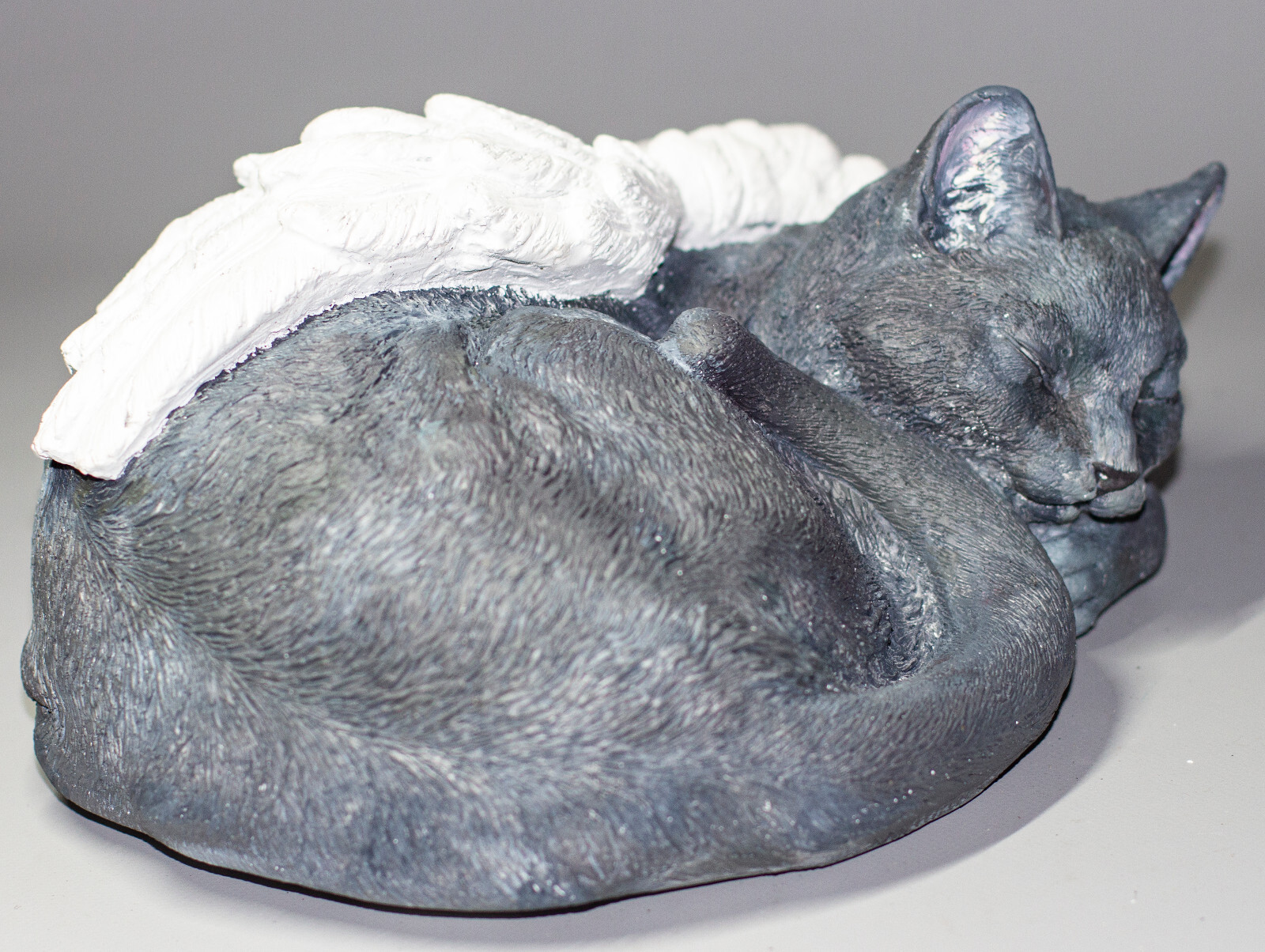 Gray Cat Angel Cremation Urn Pet Ashes Sculpture Keepsake Memorial Grave Decor