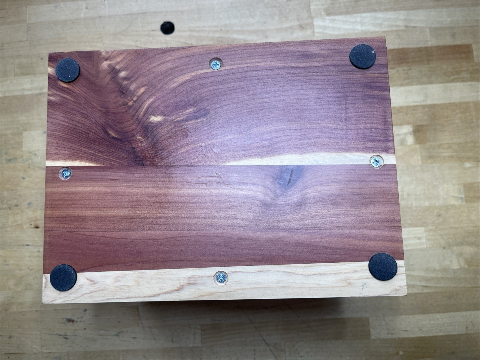 Cremation Urn for Ashes, Pet Memorial Funeral Urns Box,Wooden Cedar
