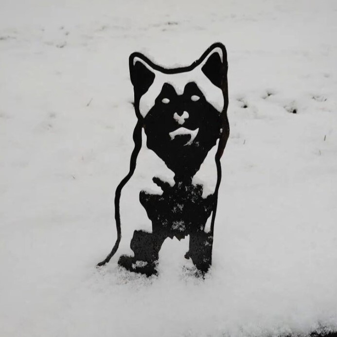 Alaskan Malamute Black Metal Dog Silhouette