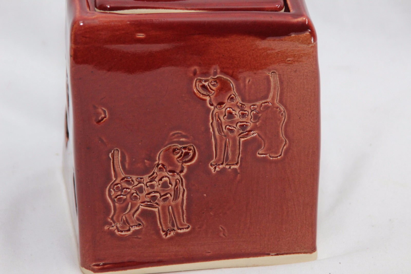 Pet Urn Dog Ceramic 4 x 4 x 4-3/4″