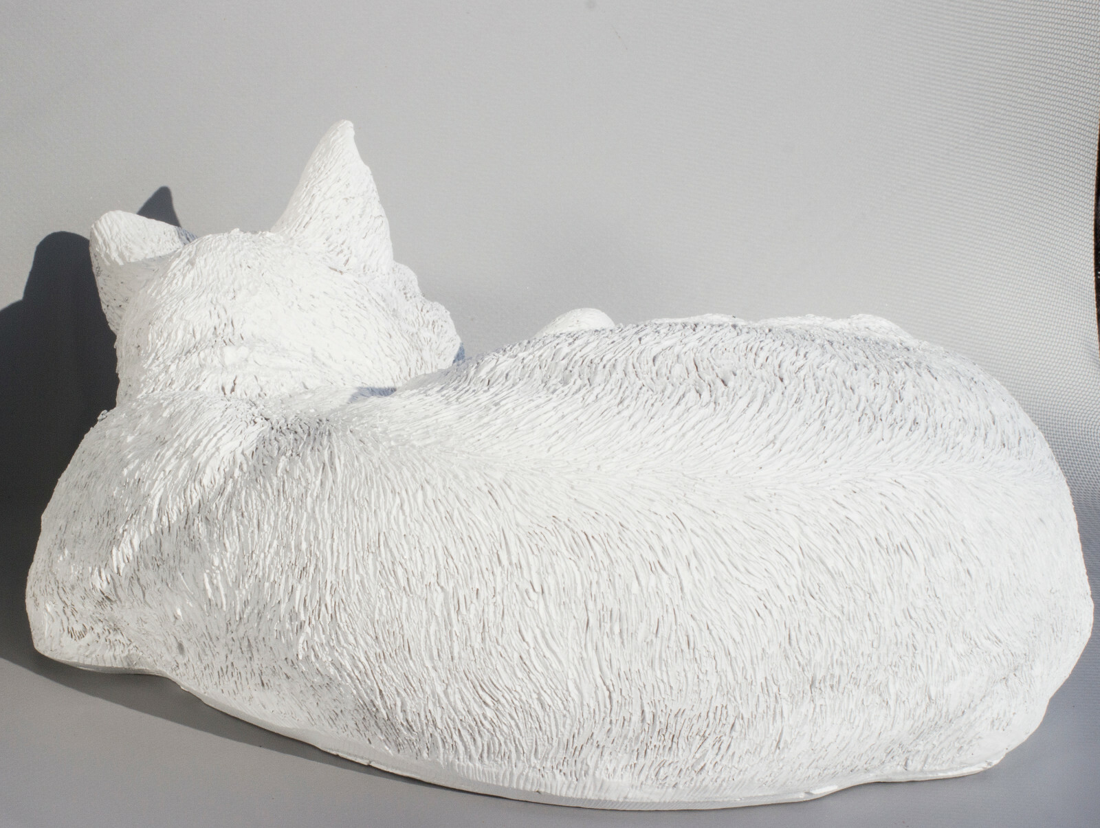 White Cat Statue Memorial Sleeping Pet Figurine Garden Sculpture Large Outdoor