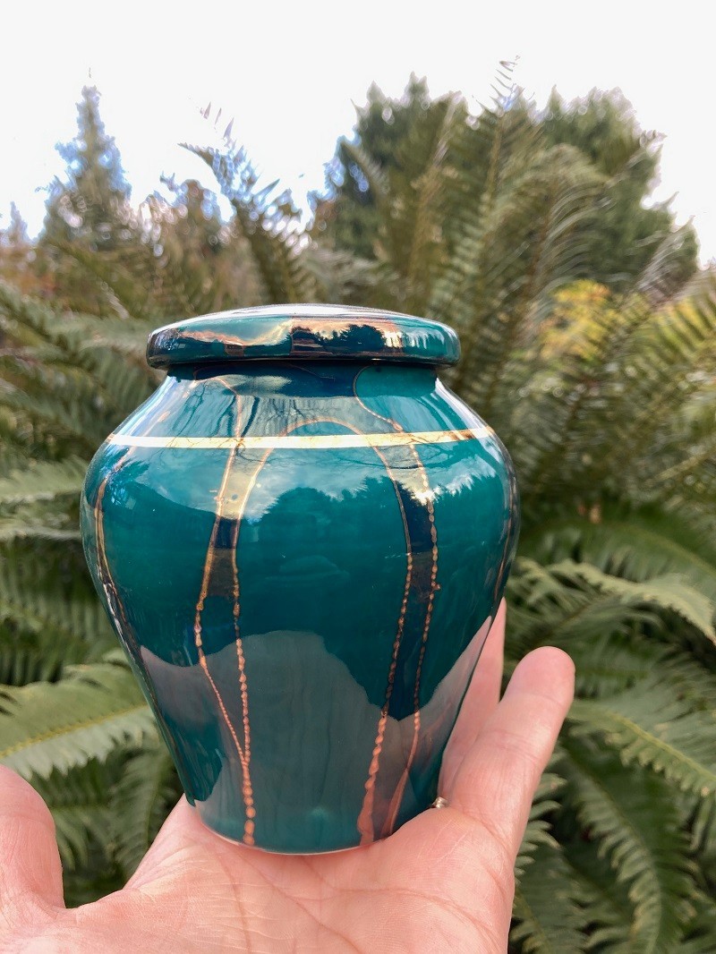 Handmade Ceramic Cremation Urn in Teal, small size for pet ashes, 50 ci