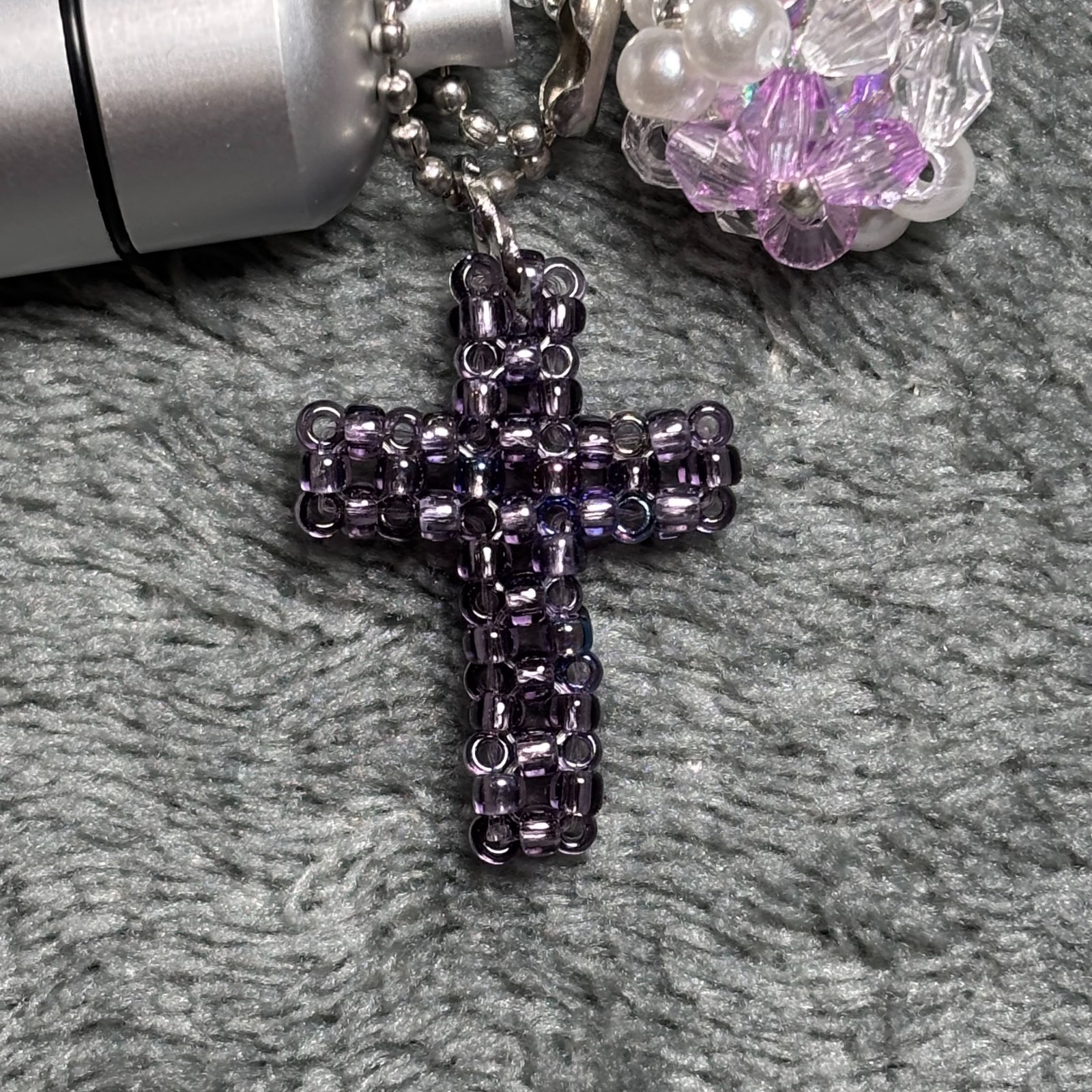 Cremation Ashes Keychain – Cremation Keepsake(paple cross and paple ornaments)