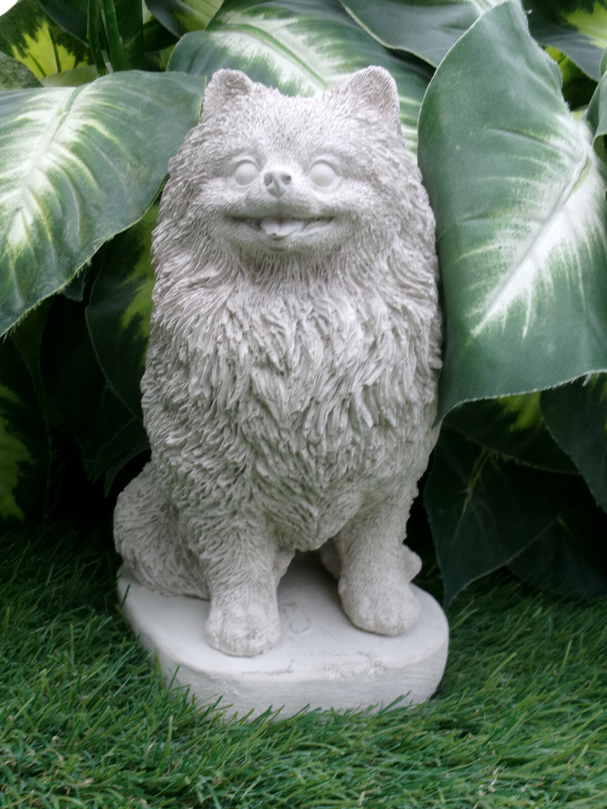 Pomeranian Dog Concrete Statue Outdoor garden decor Pommie lovers gift pet loss