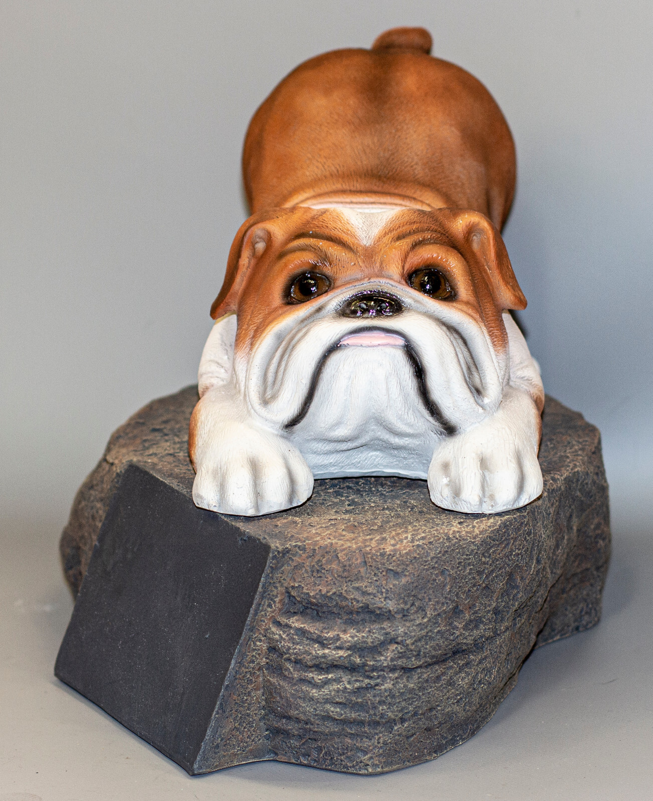 Dog Memorial Stone English Bulldog Cremation Urn Pet Ashes Statue Grave Marker