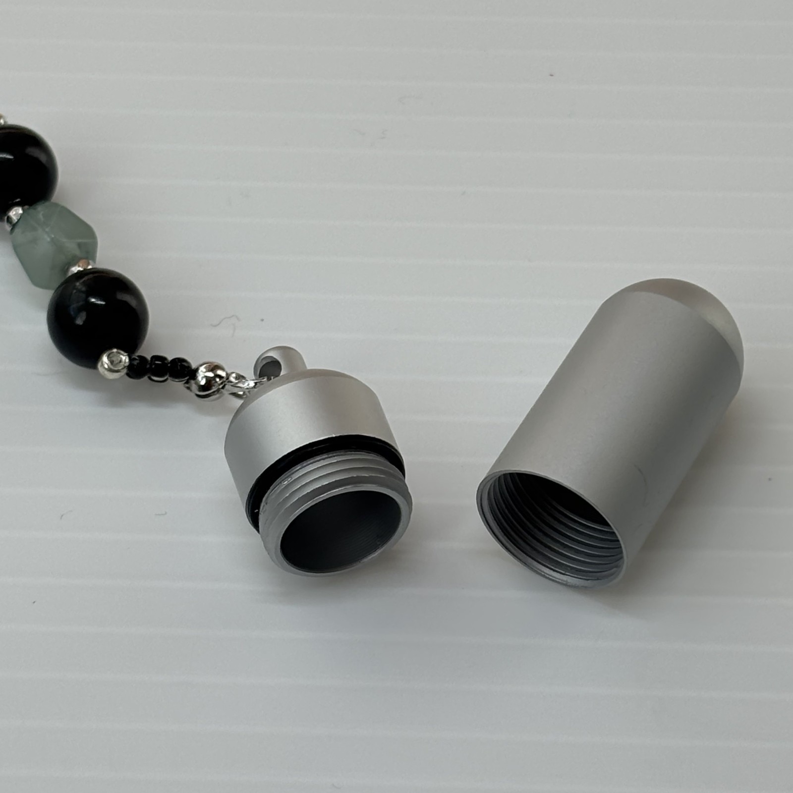 Cremation Ashes Keychain – Cremation Keepsake(dark green stone)