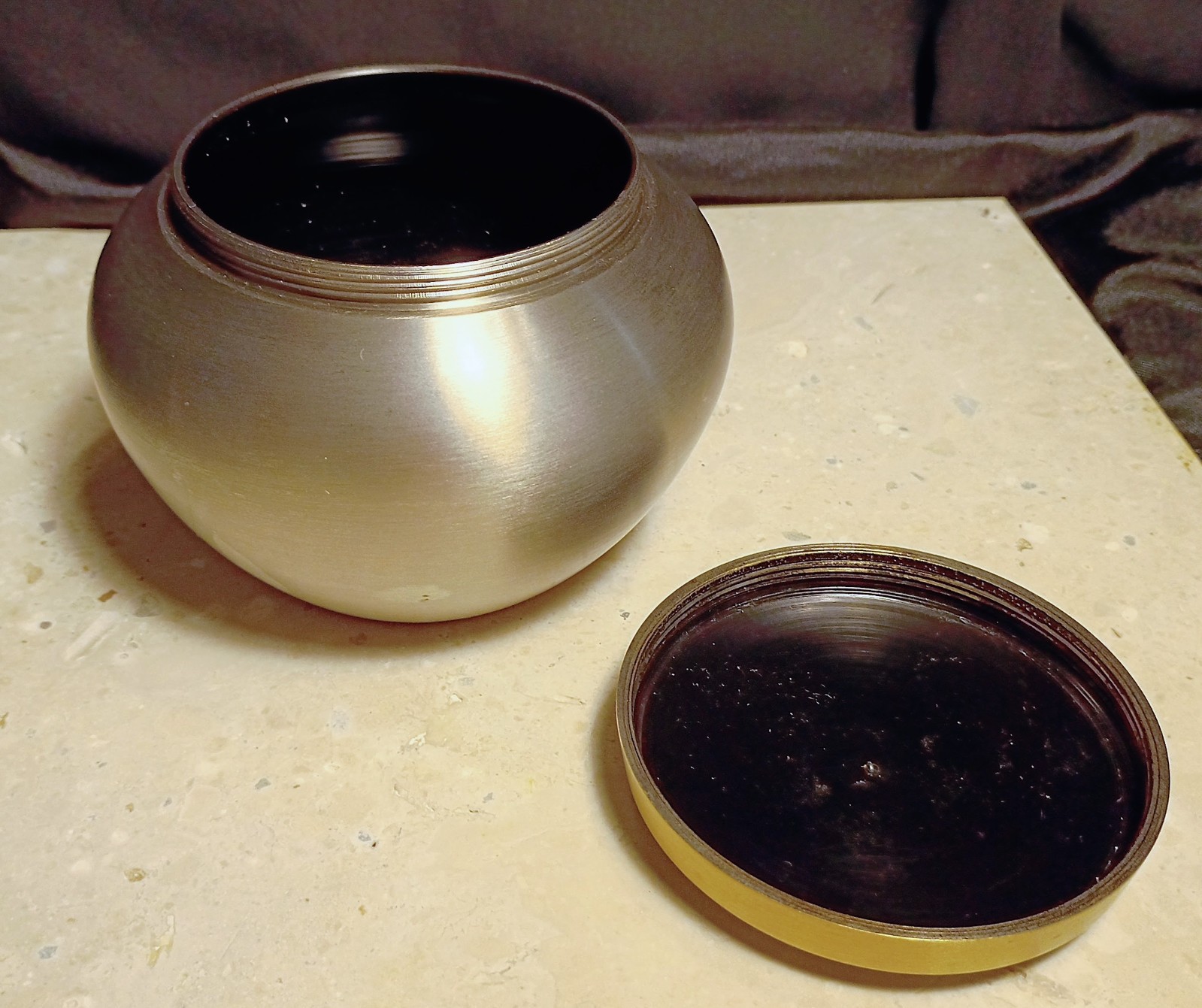Steel & Brass Pawprint Design Pet Ashes Urn – Small, Heavy, Secure, Beautiful