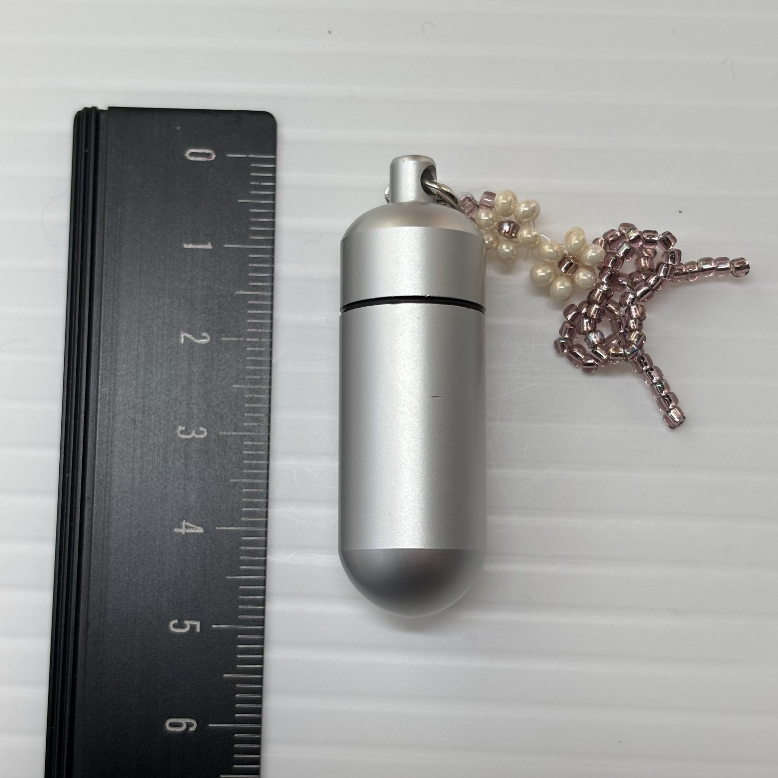 Cremation Ashes Keychain – Cremation Keepsake(white flower and rose gold ribbon)