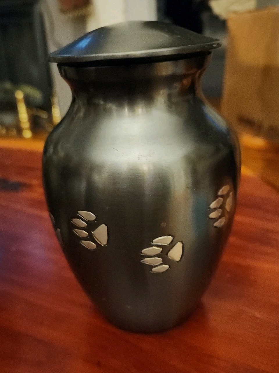 aluminum pet urn
