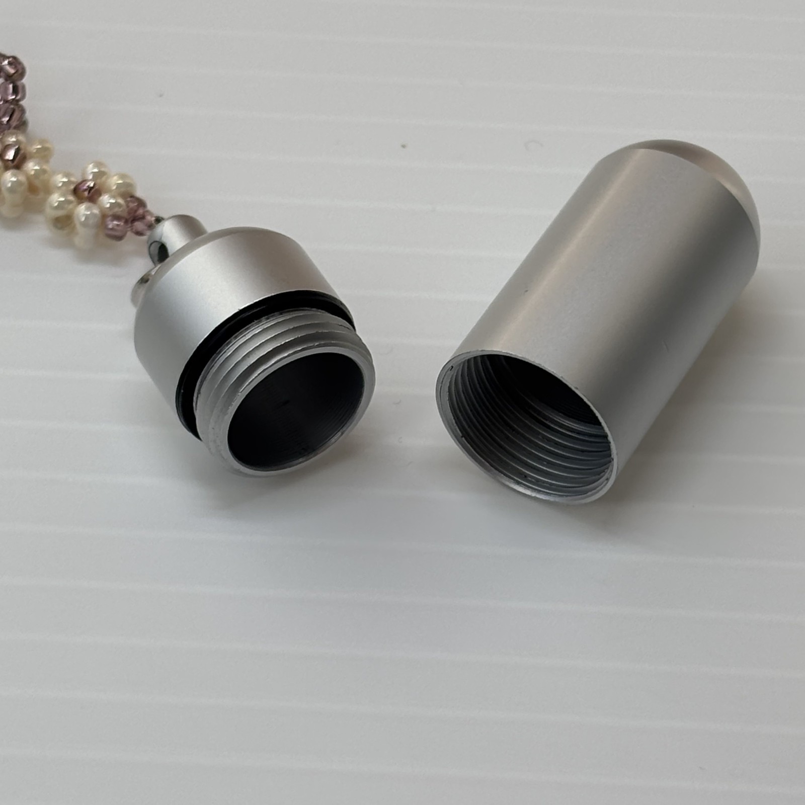 Cremation Ashes Keychain – Cremation Keepsake(white flower and rose gold ribbon)