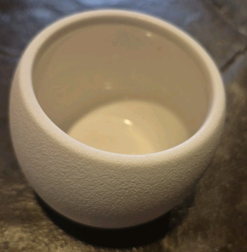 Cat Urn White Ceramic 3 1/2 Inches.Brand New