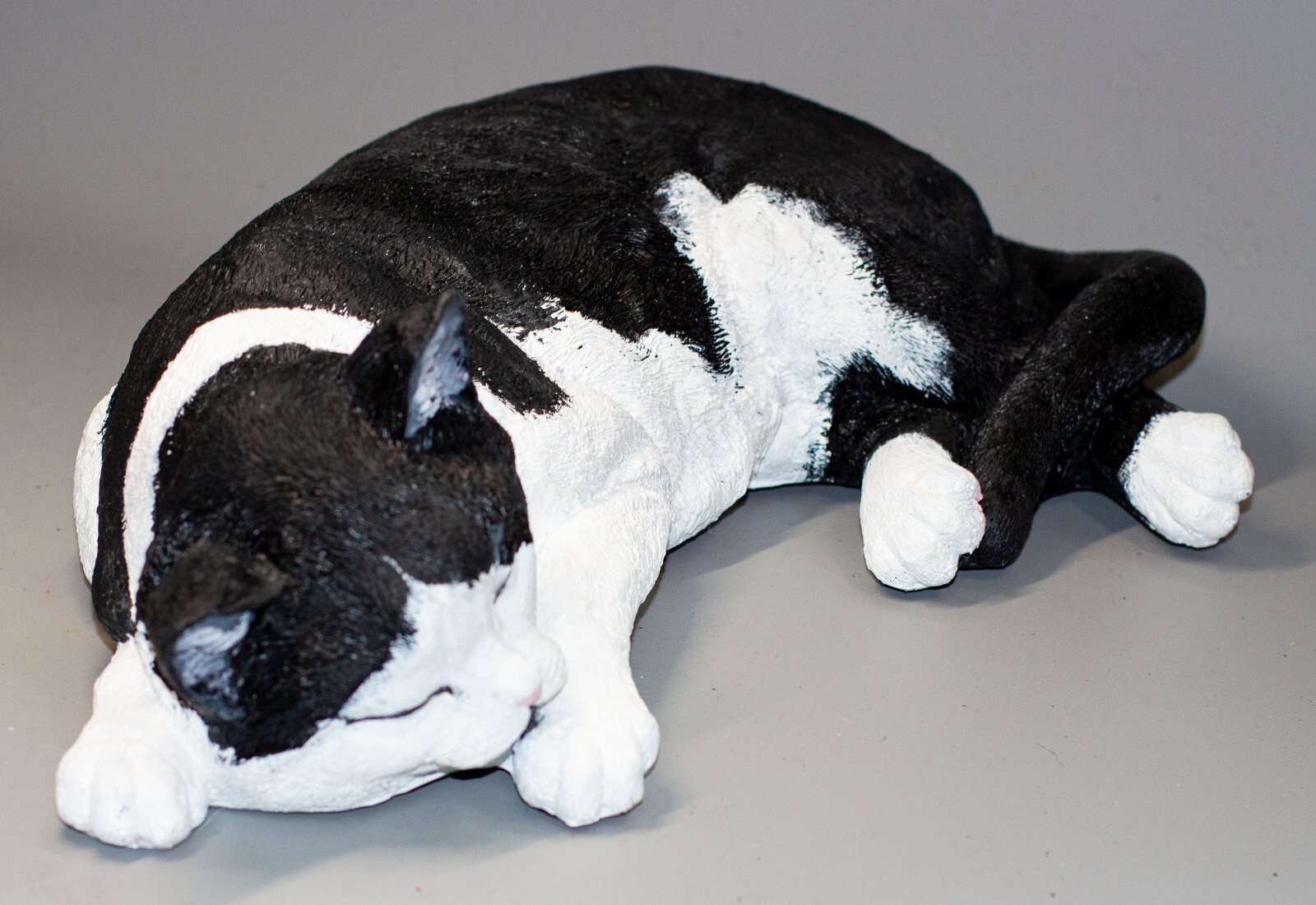 Black White Cat Urn Pet Ashes Holder Memorial Cremation Statue Funeral Casket